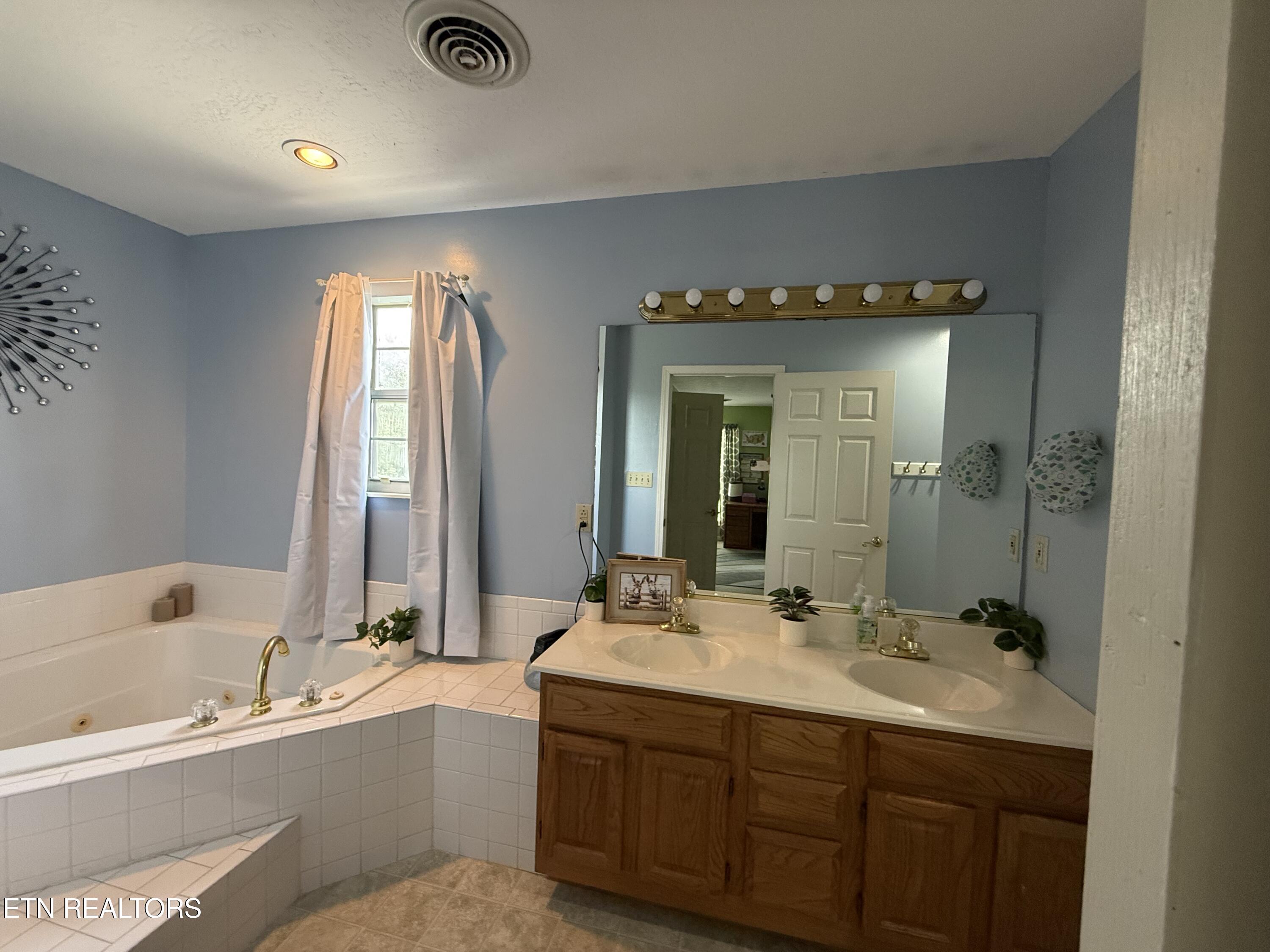4525 Majestic Magnolia Lane Morristown TN 37814