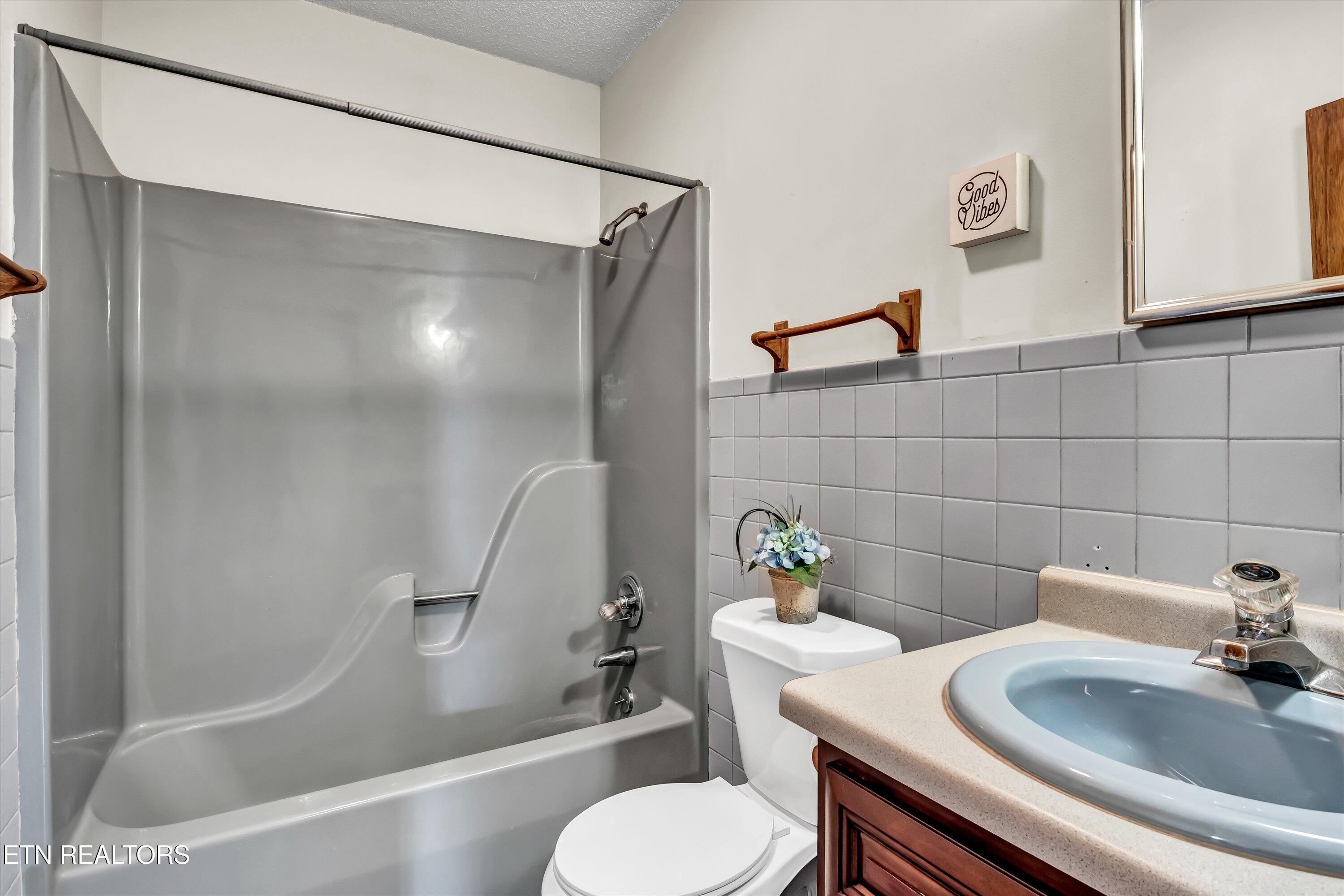 3303 Wimpole Avenue Knoxville TN 37914