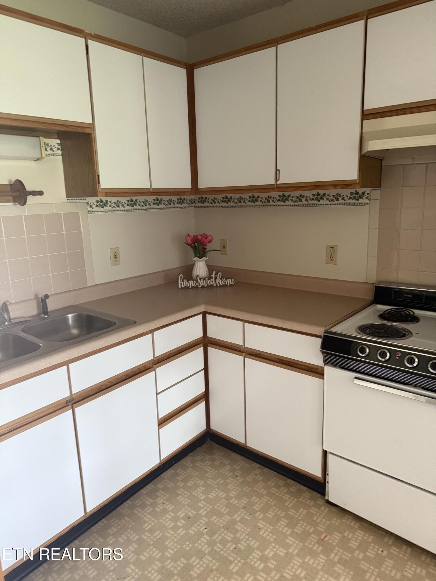 3303 Wimpole Avenue Knoxville TN 37914