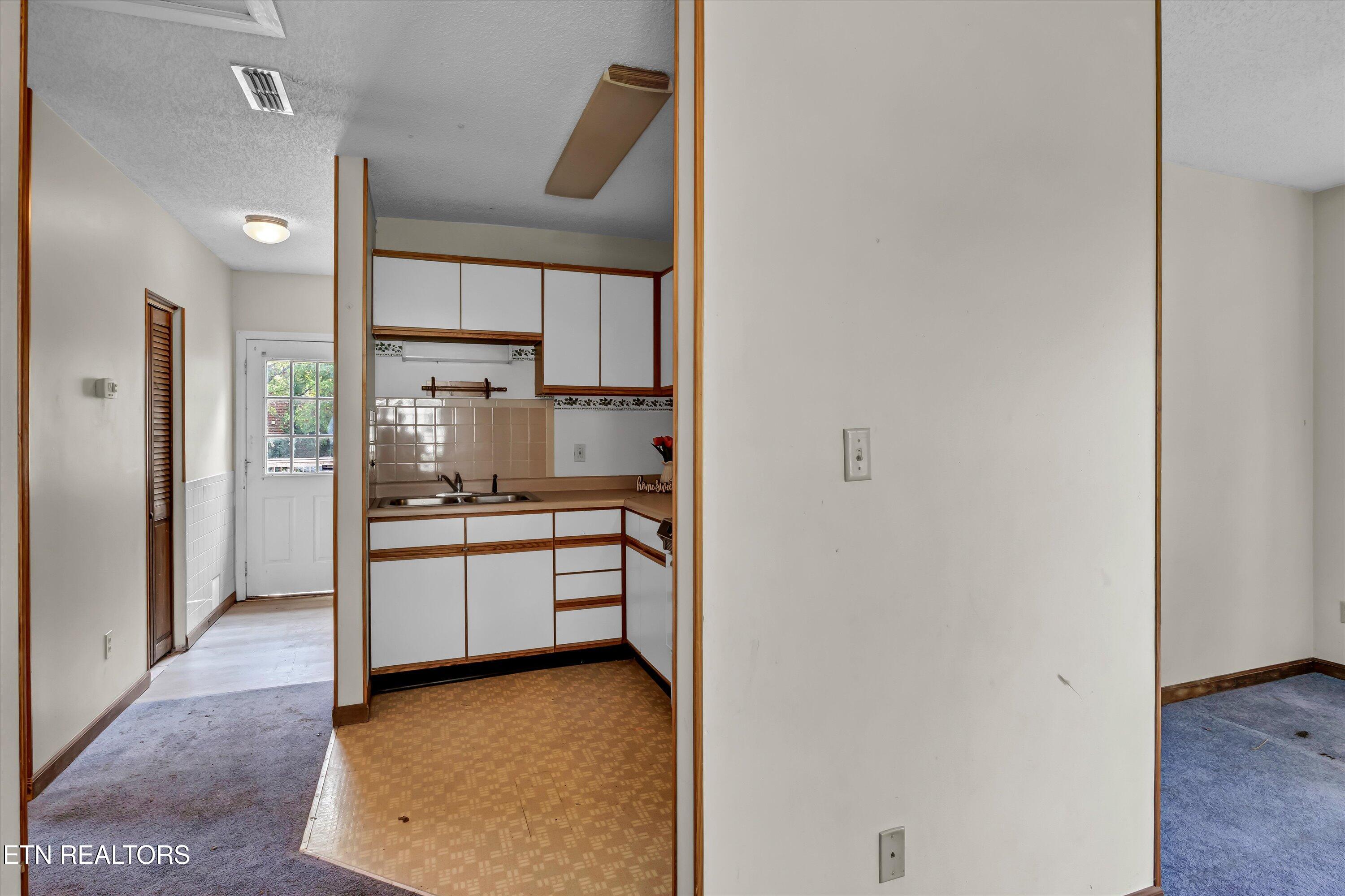 3303 Wimpole Avenue Knoxville TN 37914