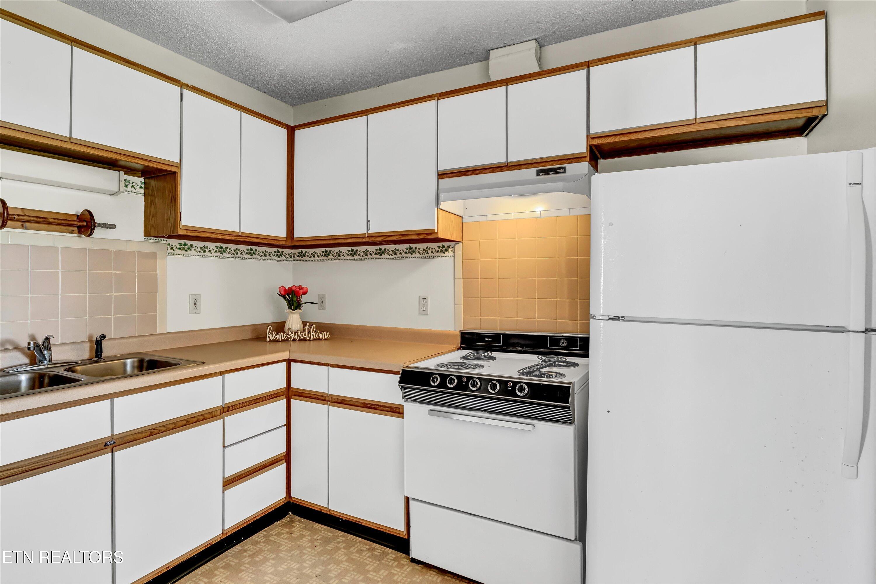 3303 Wimpole Avenue Knoxville TN 37914