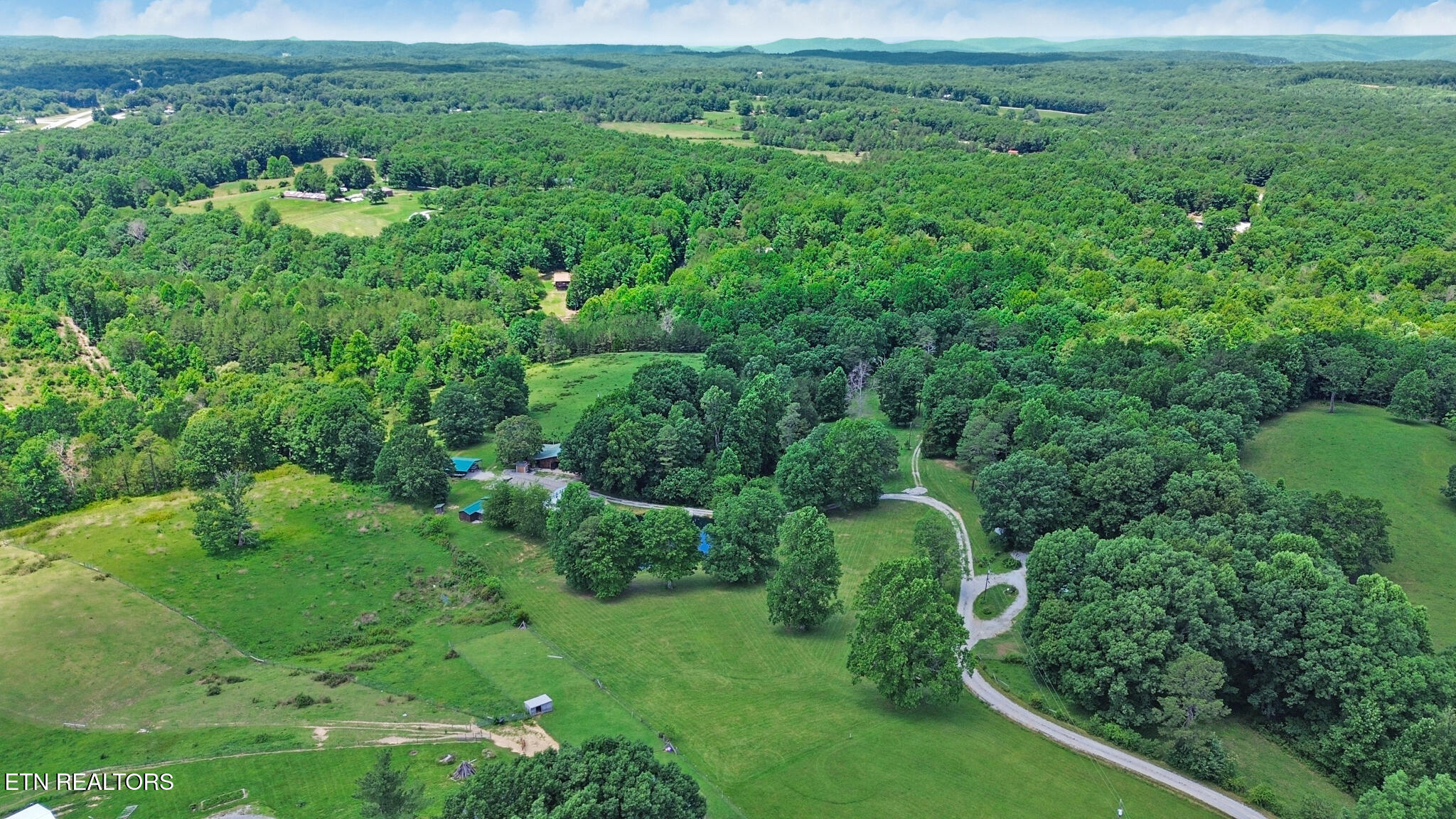 527 Stilts Lane Jamestown TN 38556