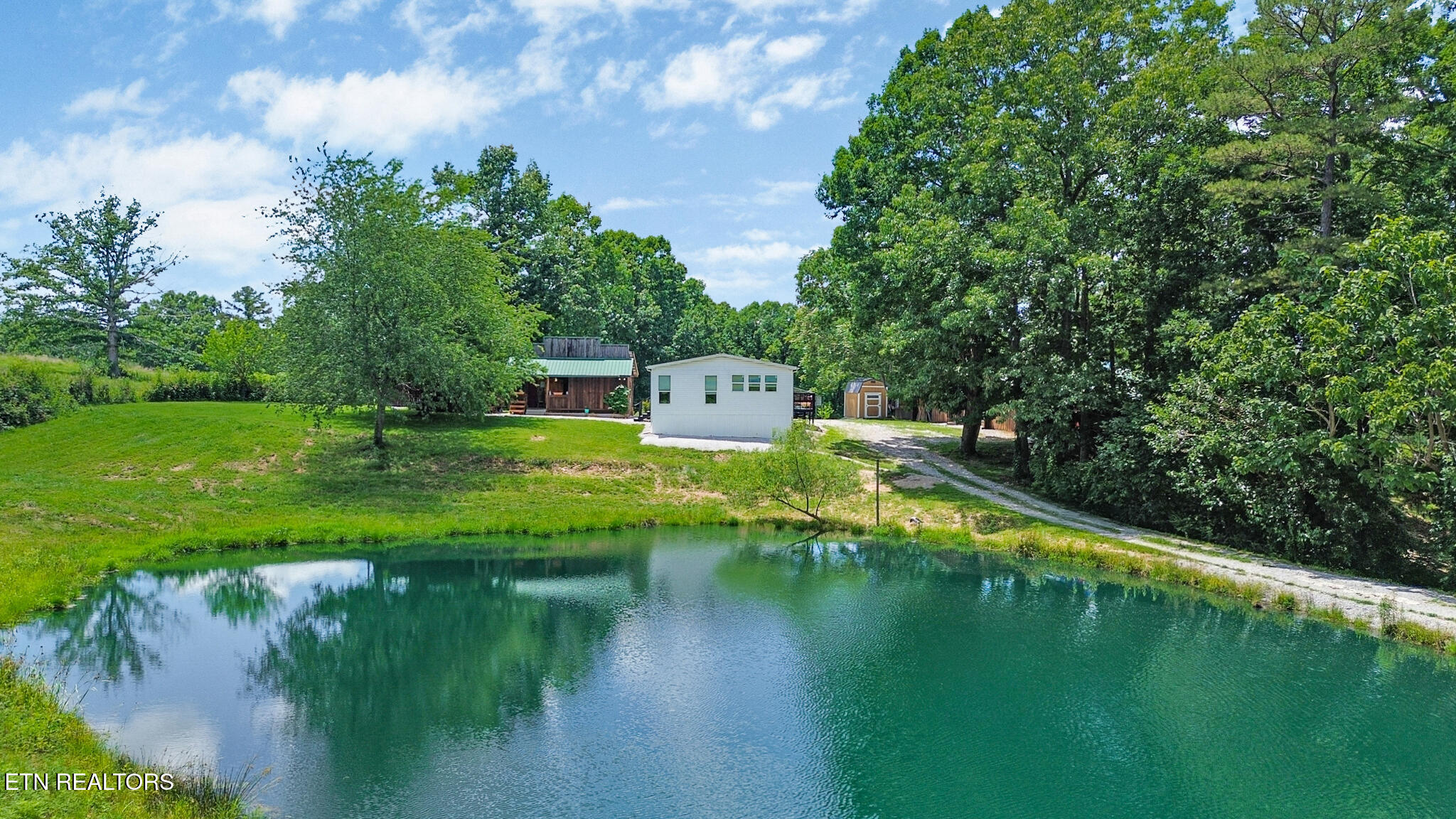 527 Stilts Lane Jamestown TN 38556