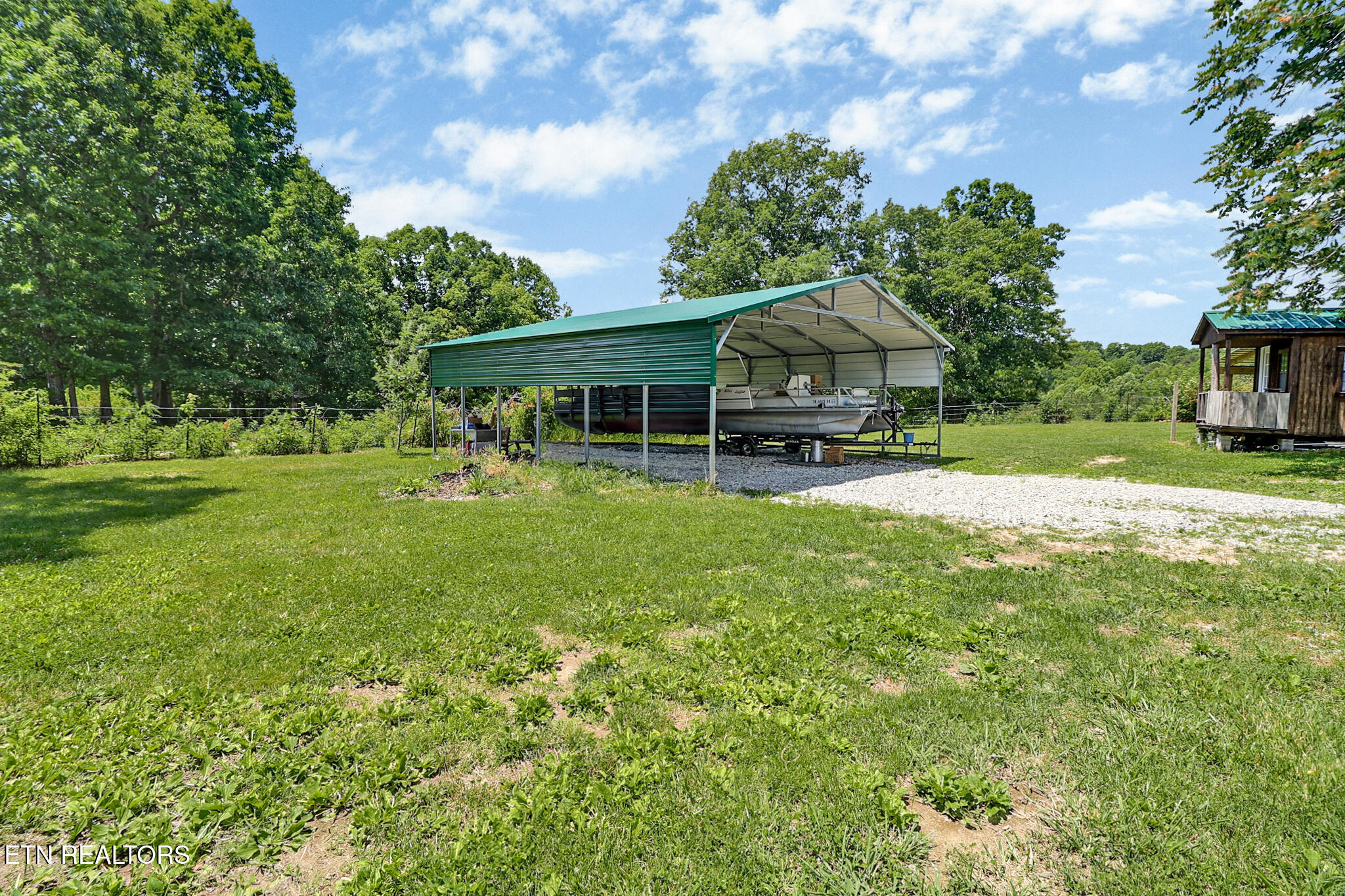 527 Stilts Lane Jamestown TN 38556
