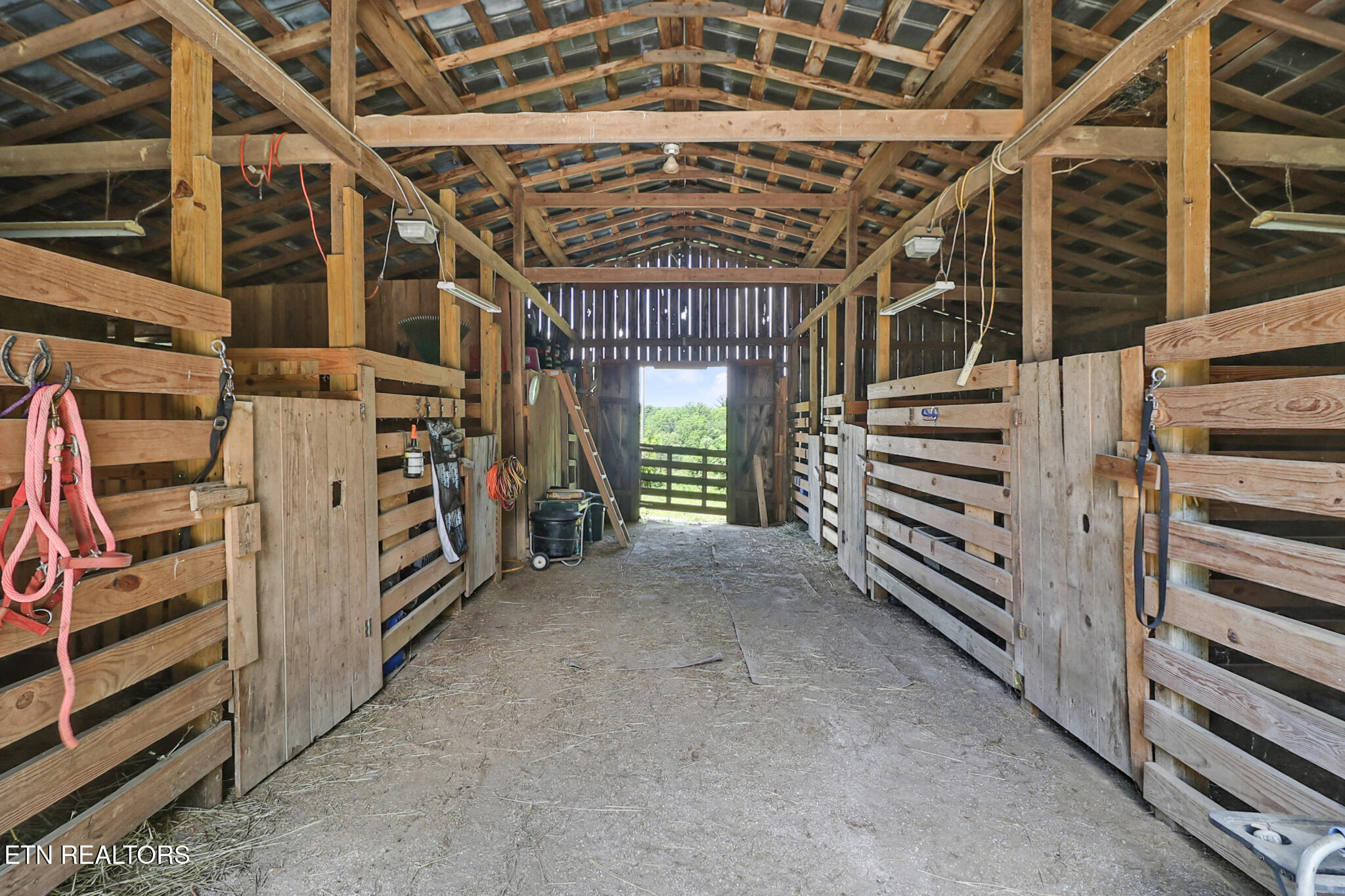 527 Stilts Lane Jamestown TN 38556