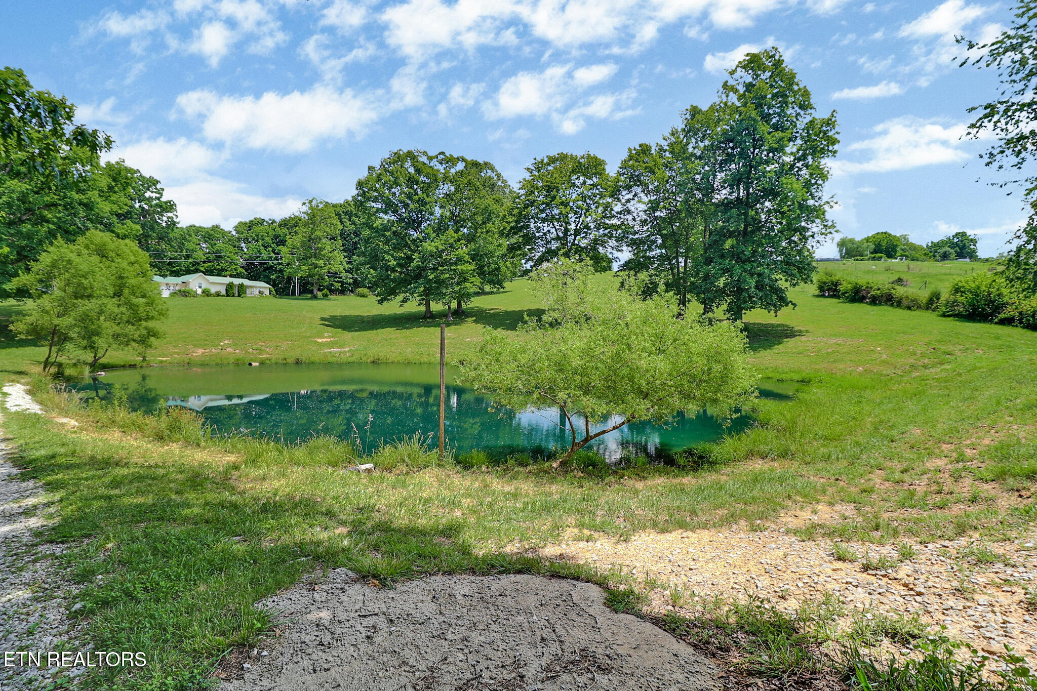 527 Stilts Lane Jamestown TN 38556