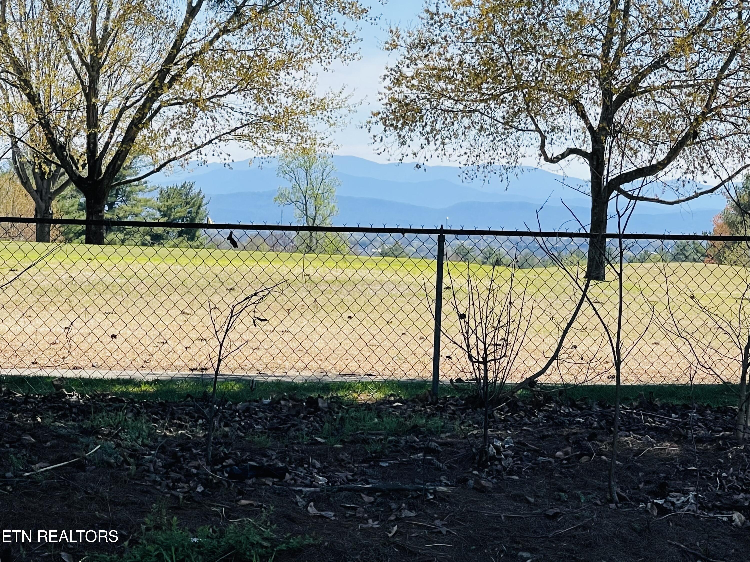 768 W Hunt Road, Alcoa, TN 37701 | 1257559 | Wallace Real Estate