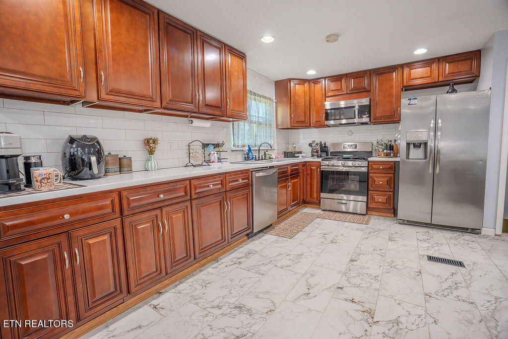 2408 Brooks Avenue Knoxville TN 37914