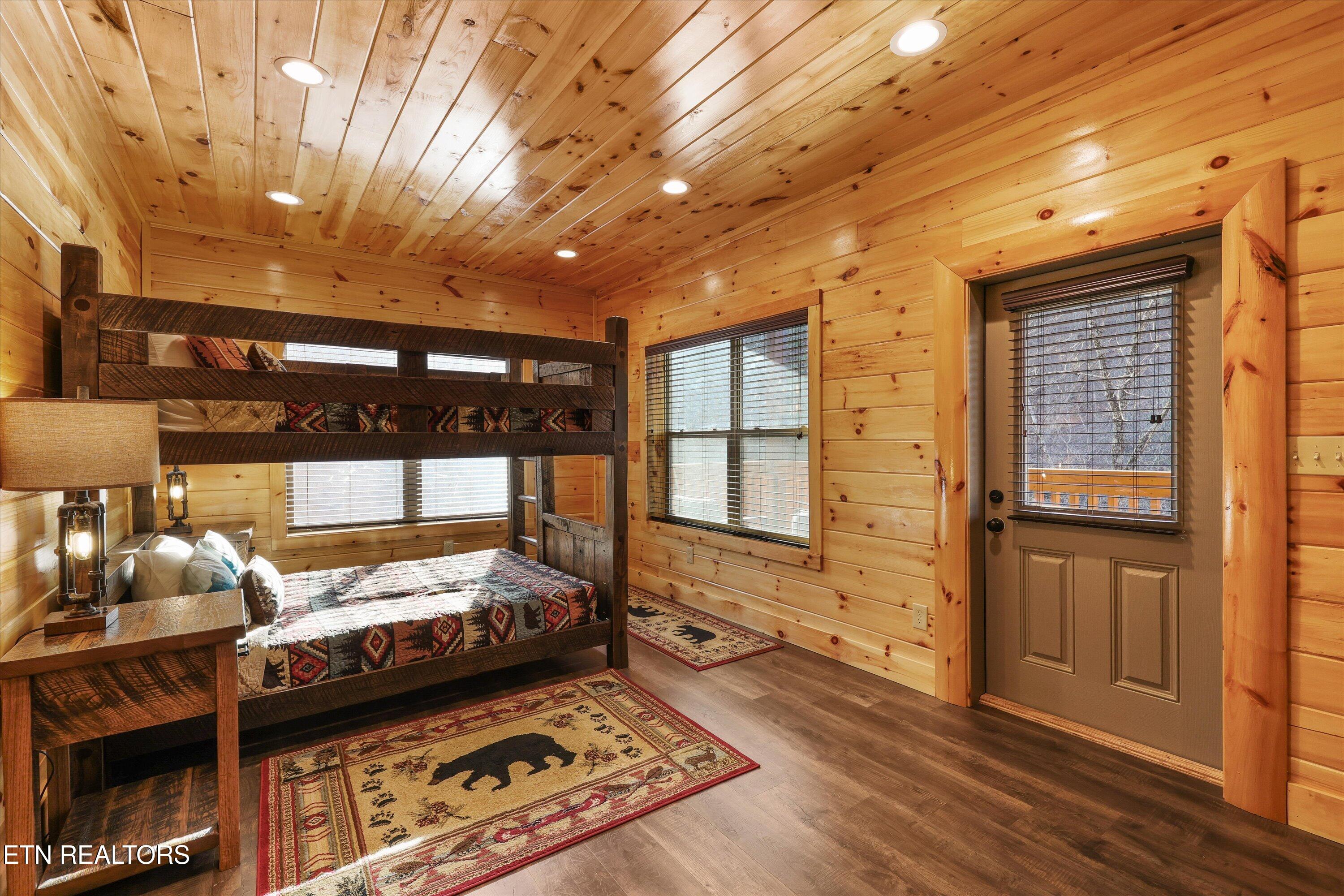 2182 Bear Haven Way Sevierville TN 37862