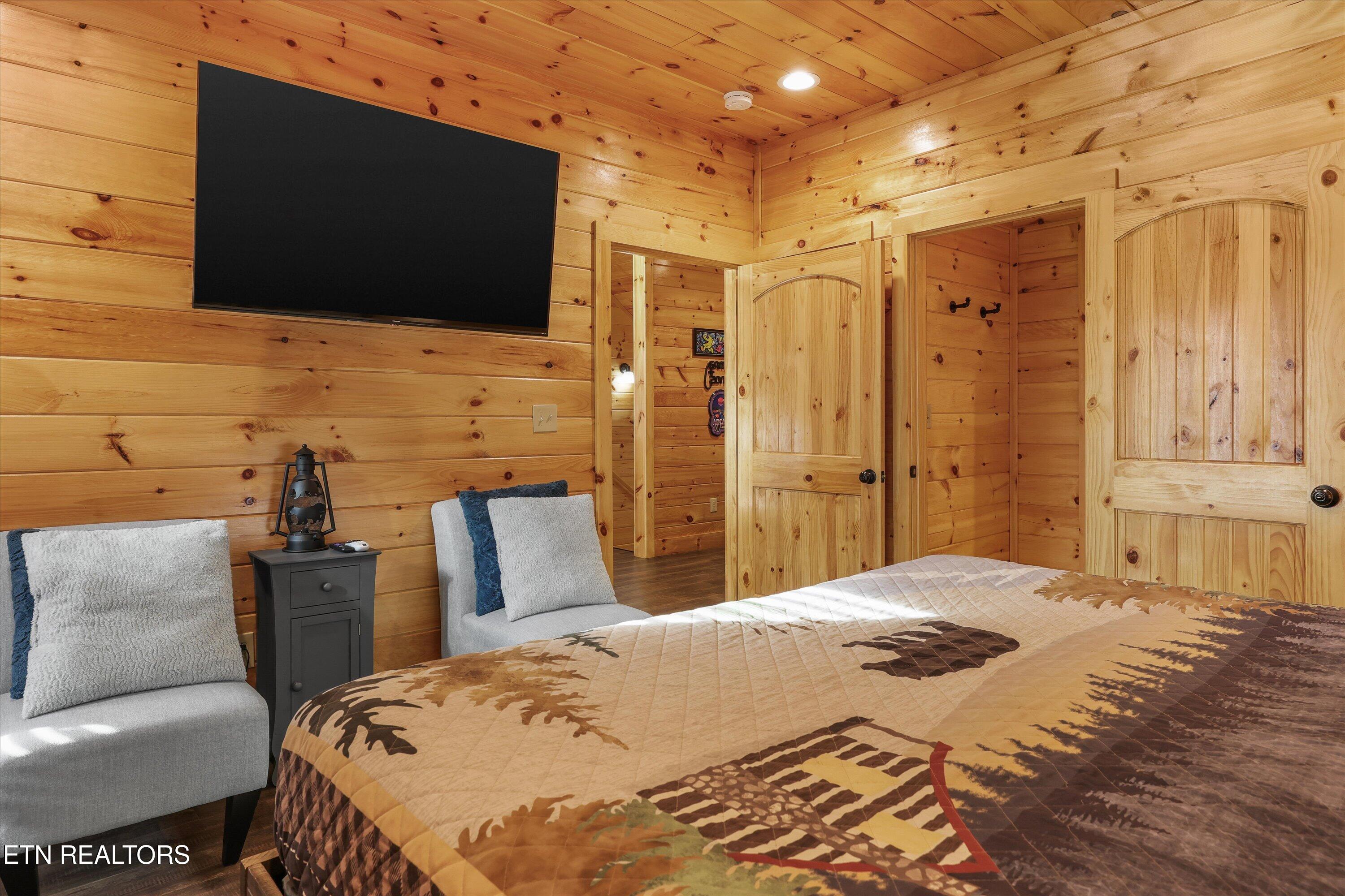 2182 Bear Haven Way Sevierville TN 37862