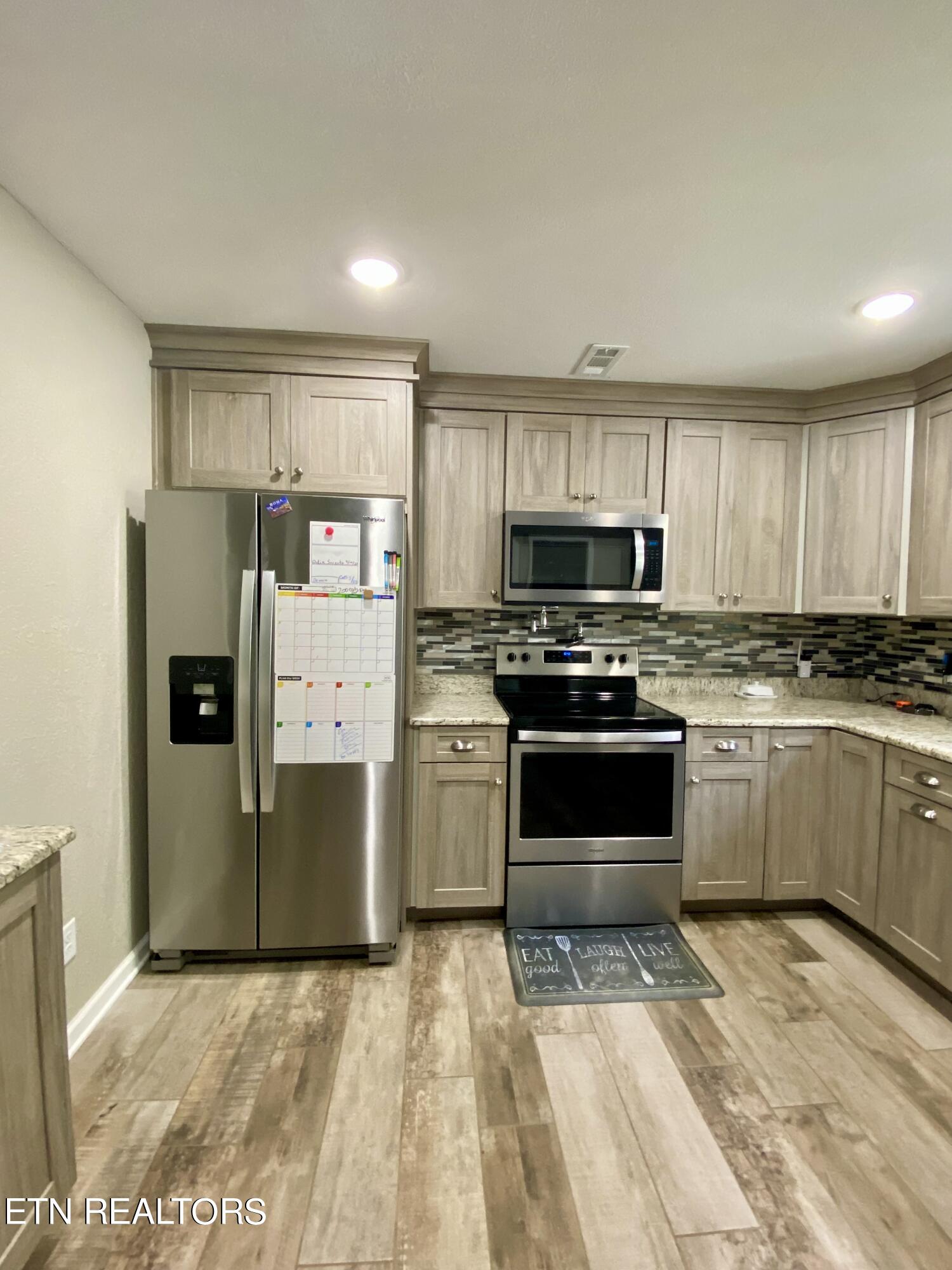 207 Blackburn Lane Lenoir City TN 37771