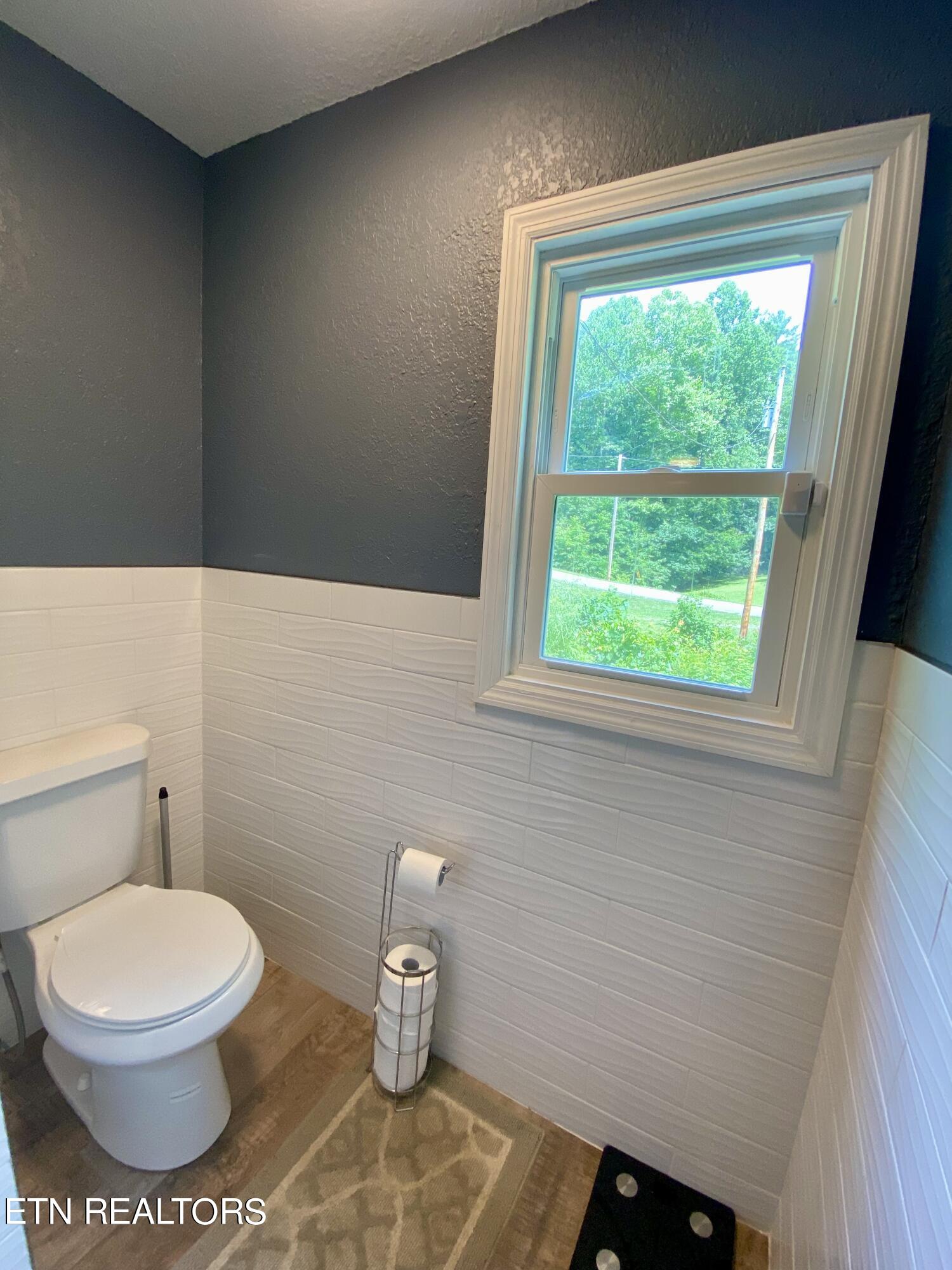 207 Blackburn Lane Lenoir City TN 37771