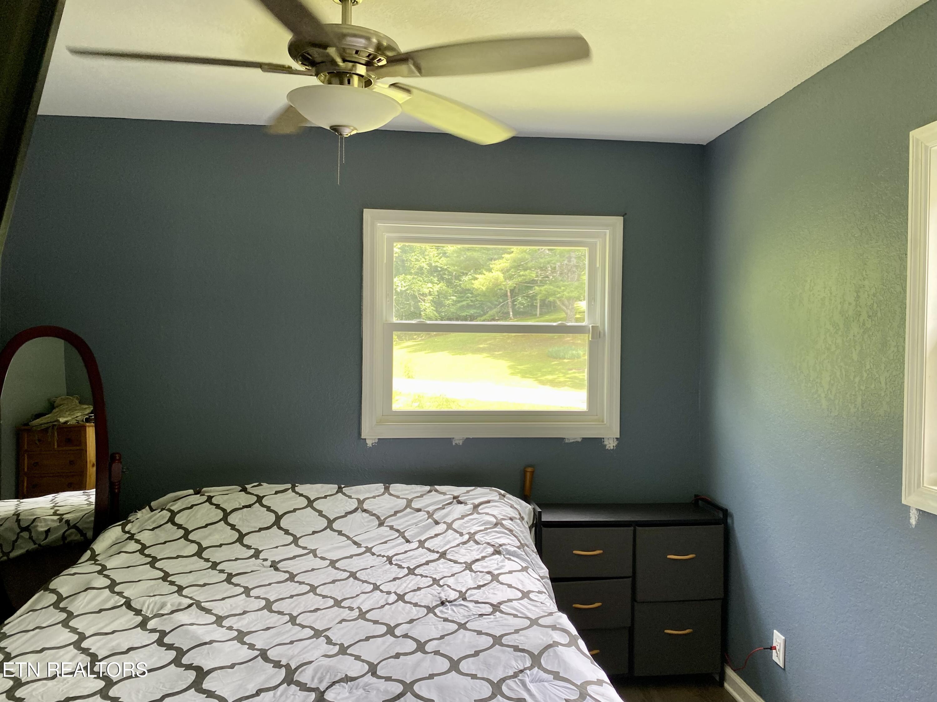 207 Blackburn Lane Lenoir City TN 37771