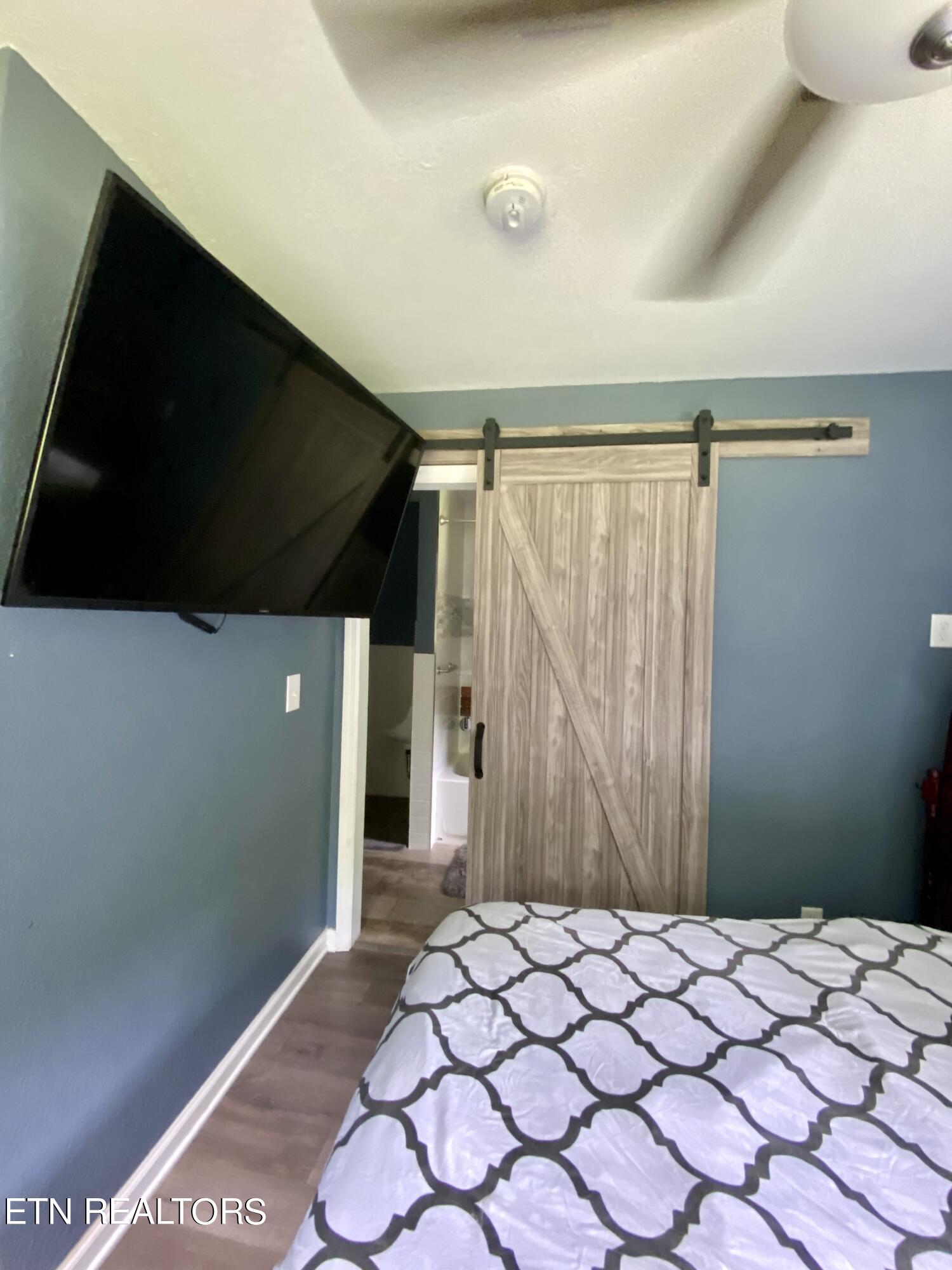 207 Blackburn Lane Lenoir City TN 37771