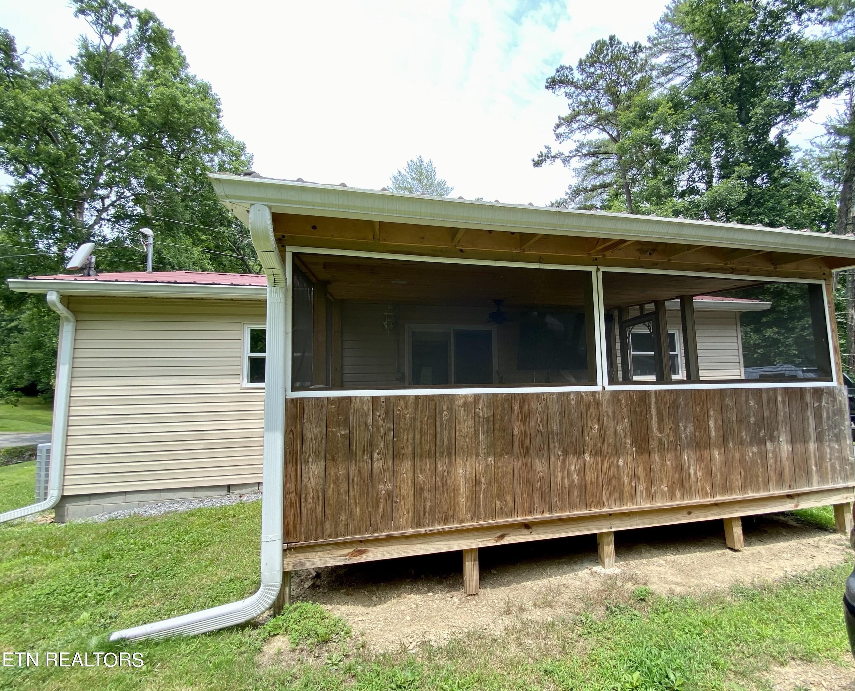 207 Blackburn Lane Lenoir City TN 37771