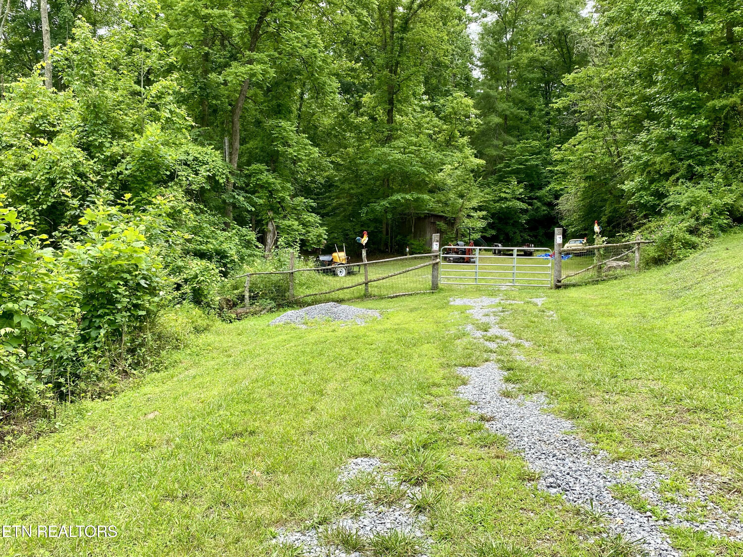 207 Blackburn Lane Lenoir City TN 37771