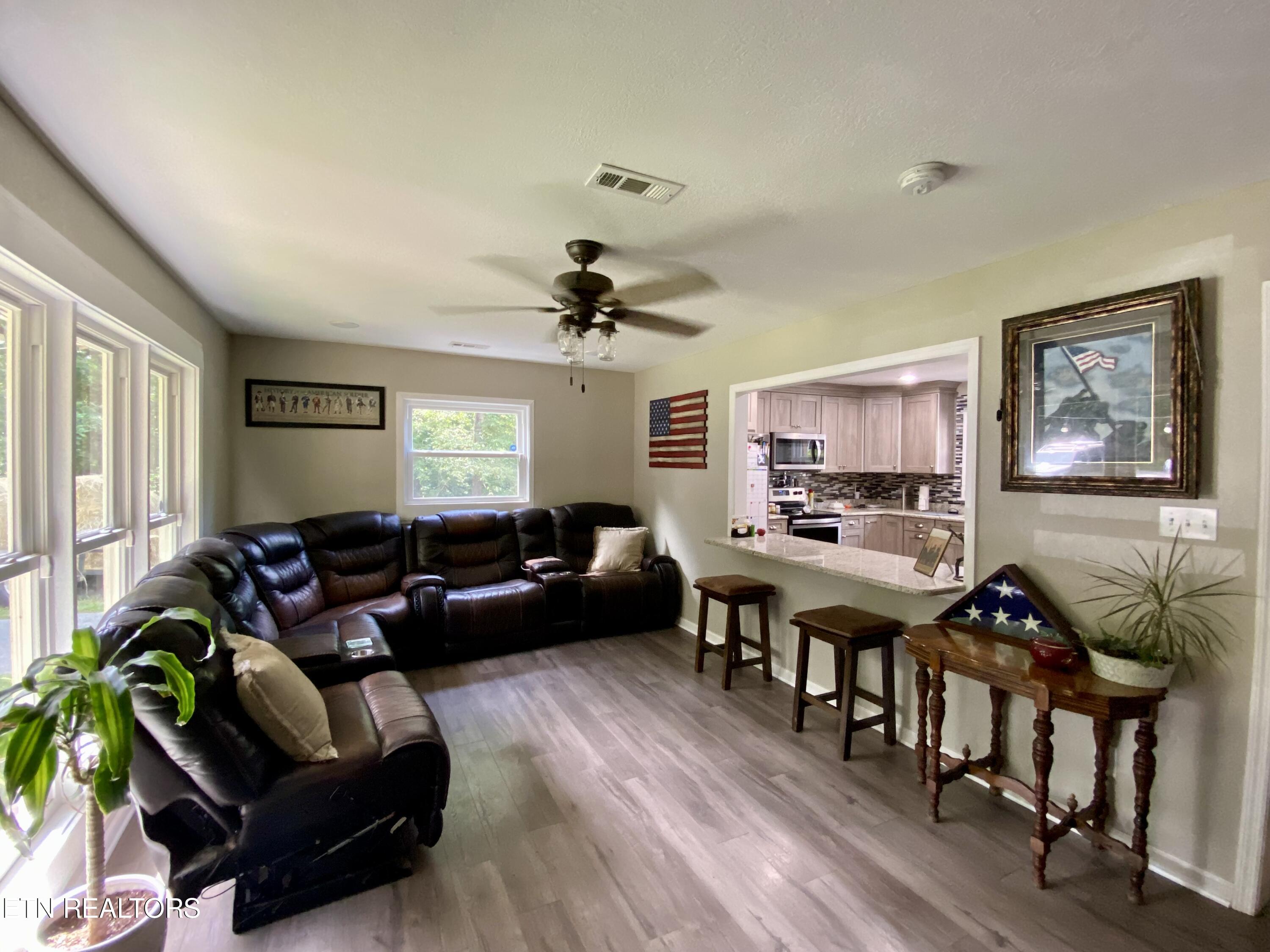 207 Blackburn Lane Lenoir City TN 37771