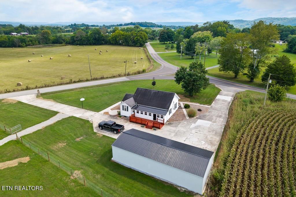 1462 Franks Ferry Road Sparta TN 38583