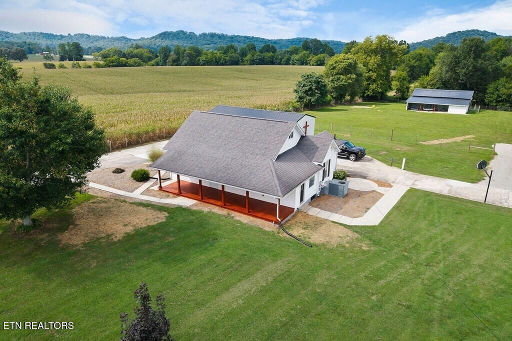 1462 Franks Ferry Road Sparta TN 38583
