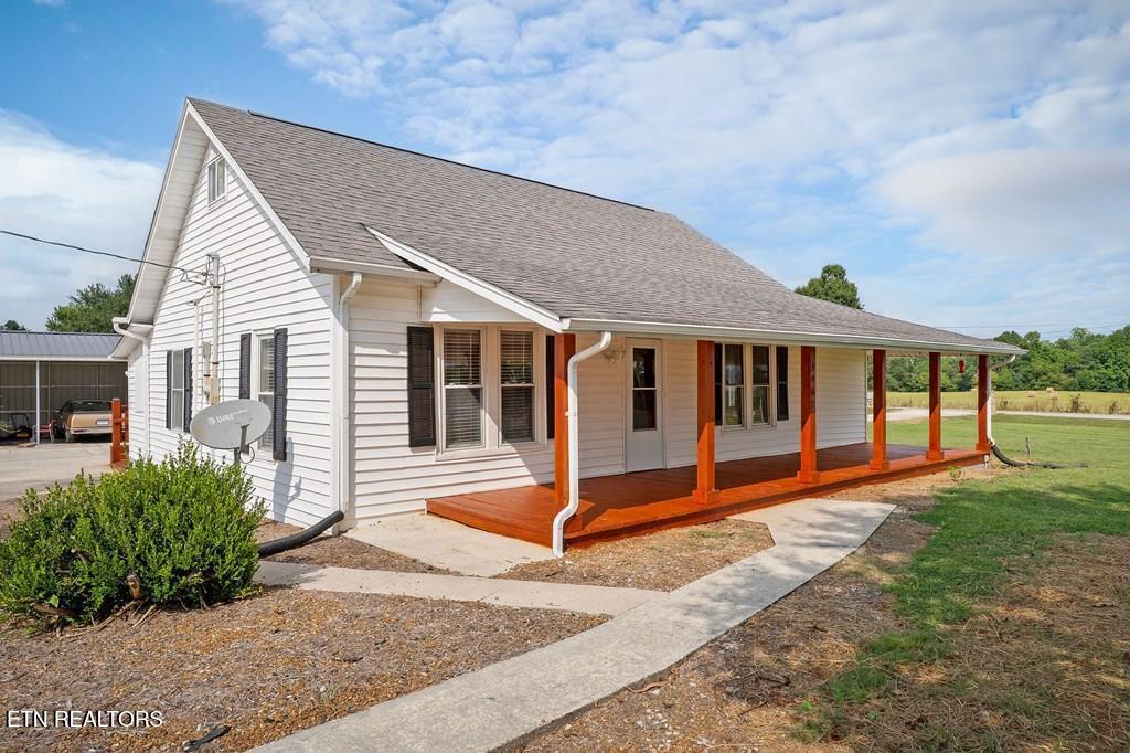 1462 Franks Ferry Road Sparta TN 38583