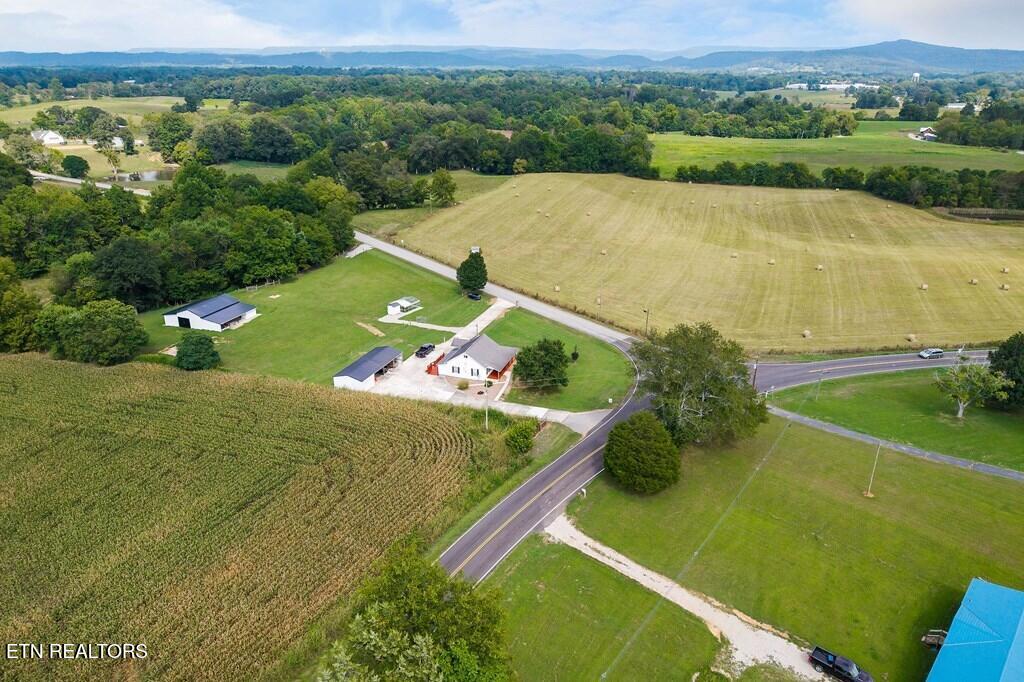 1462 Franks Ferry Road Sparta TN 38583