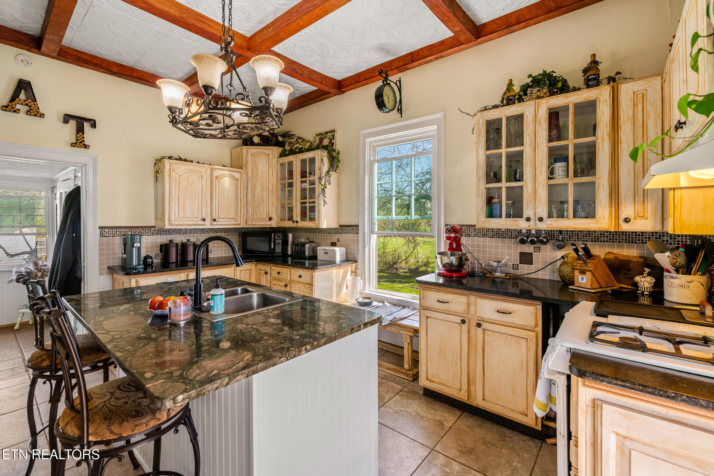526 Old Middlesboro Highway Lafollette TN 37766