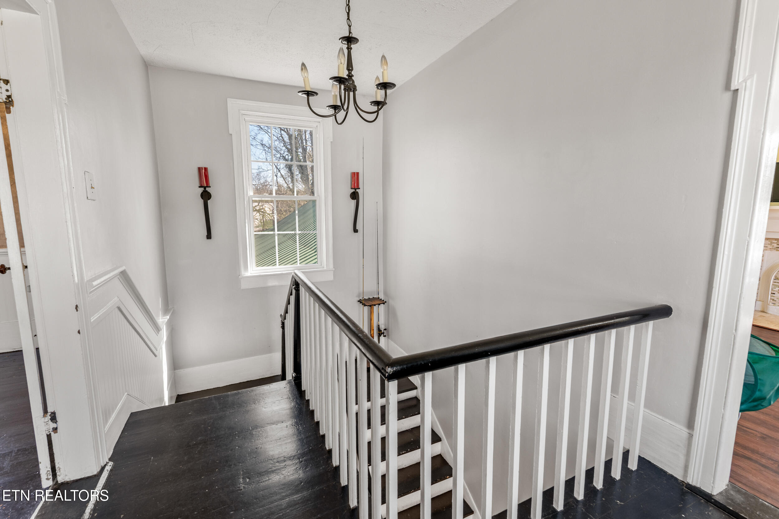 526 Old Middlesboro Highway Lafollette TN 37766