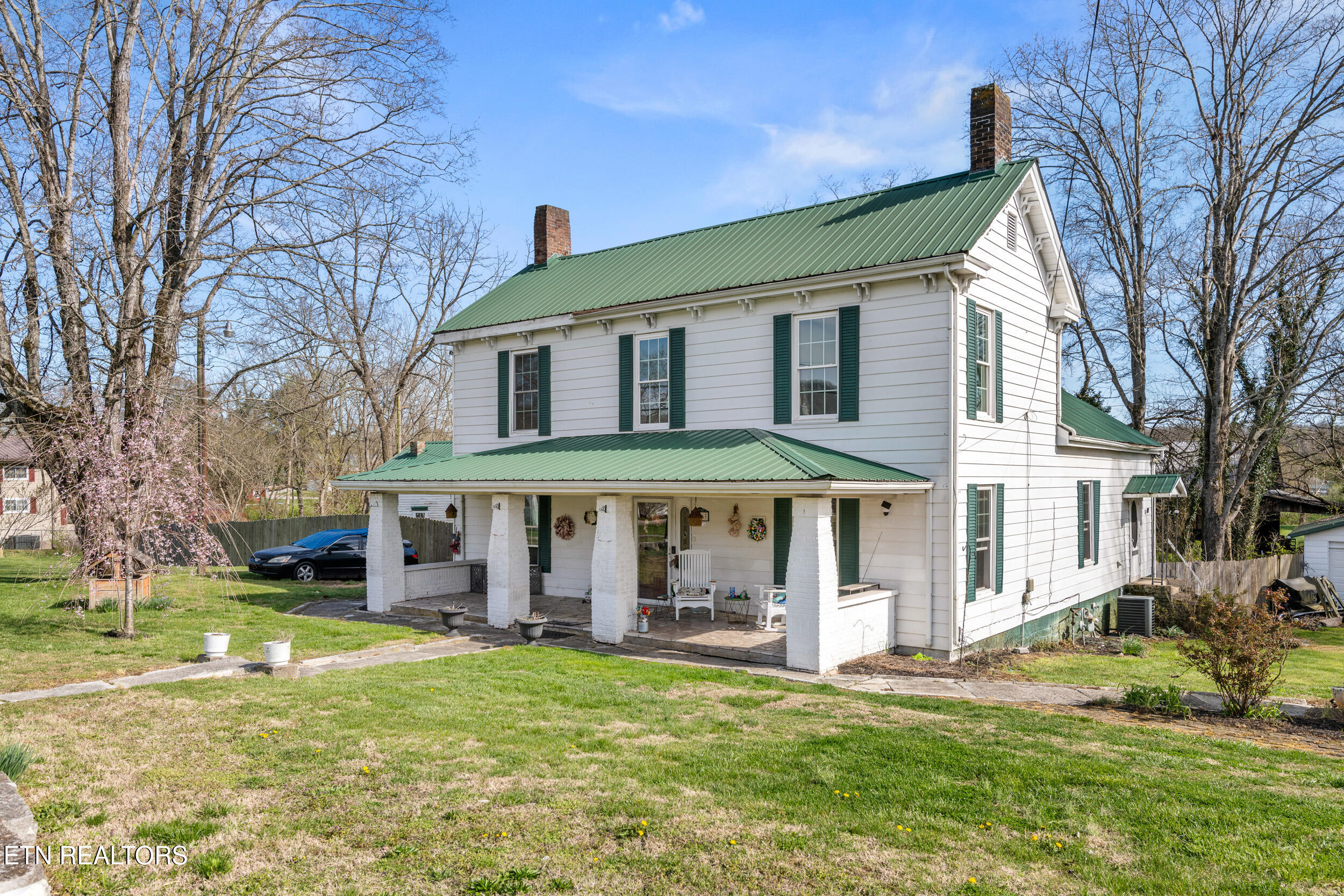 526 Old Middlesboro Highway Lafollette TN 37766