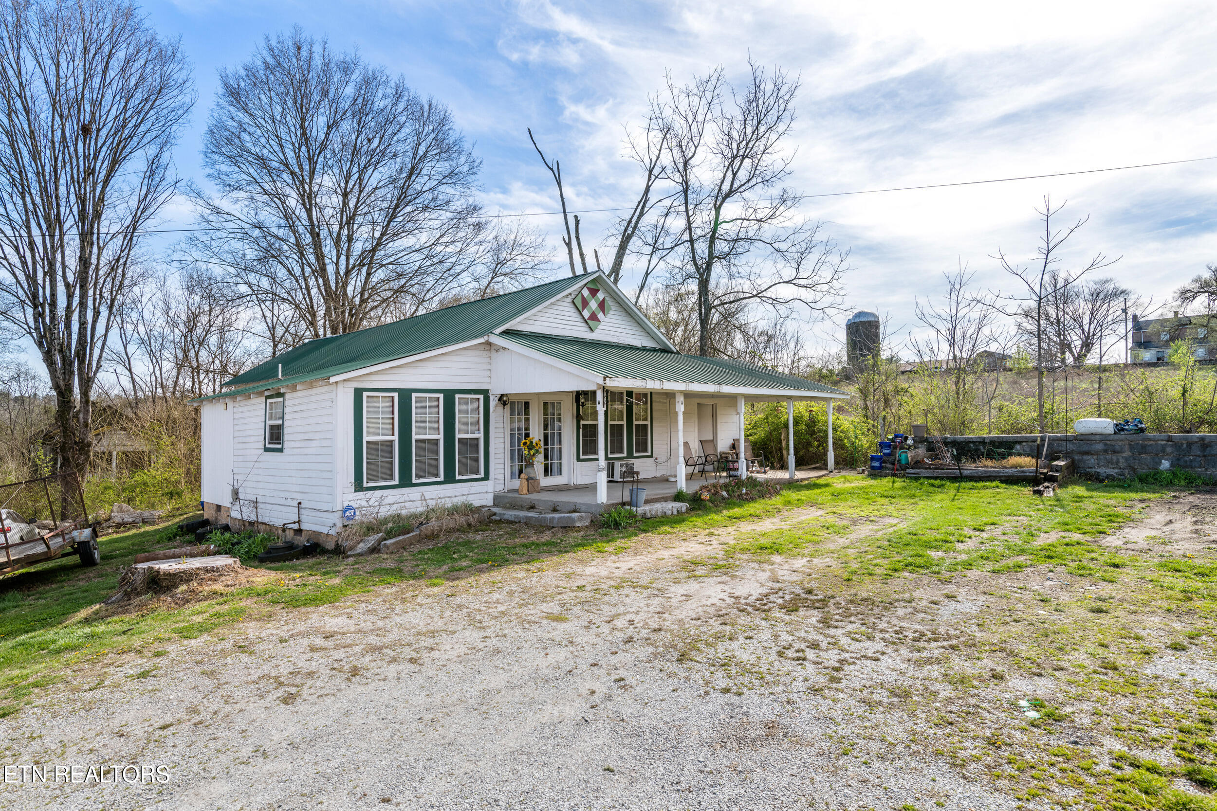 526 Old Middlesboro Highway Lafollette TN 37766