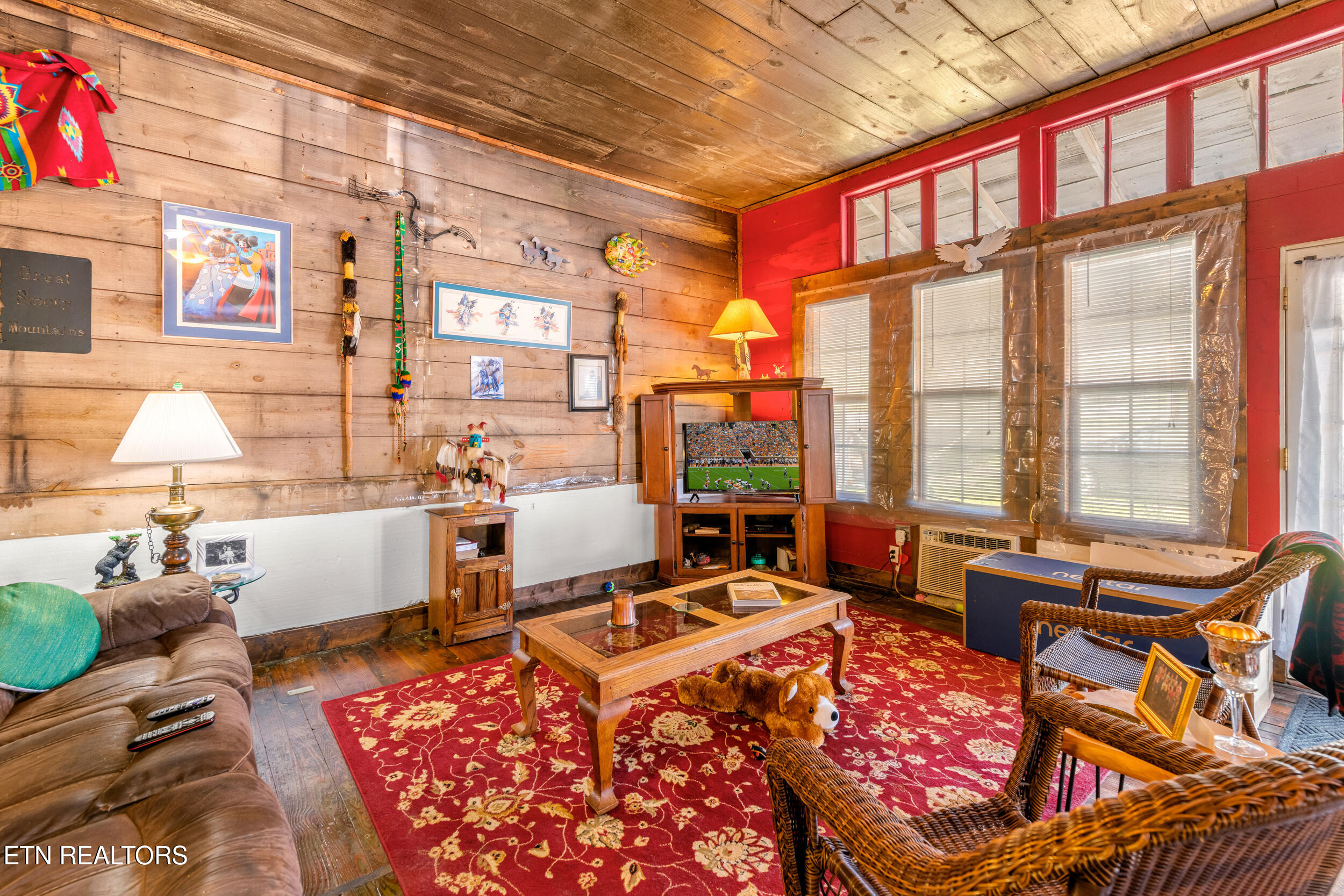 526 Old Middlesboro Highway Lafollette TN 37766