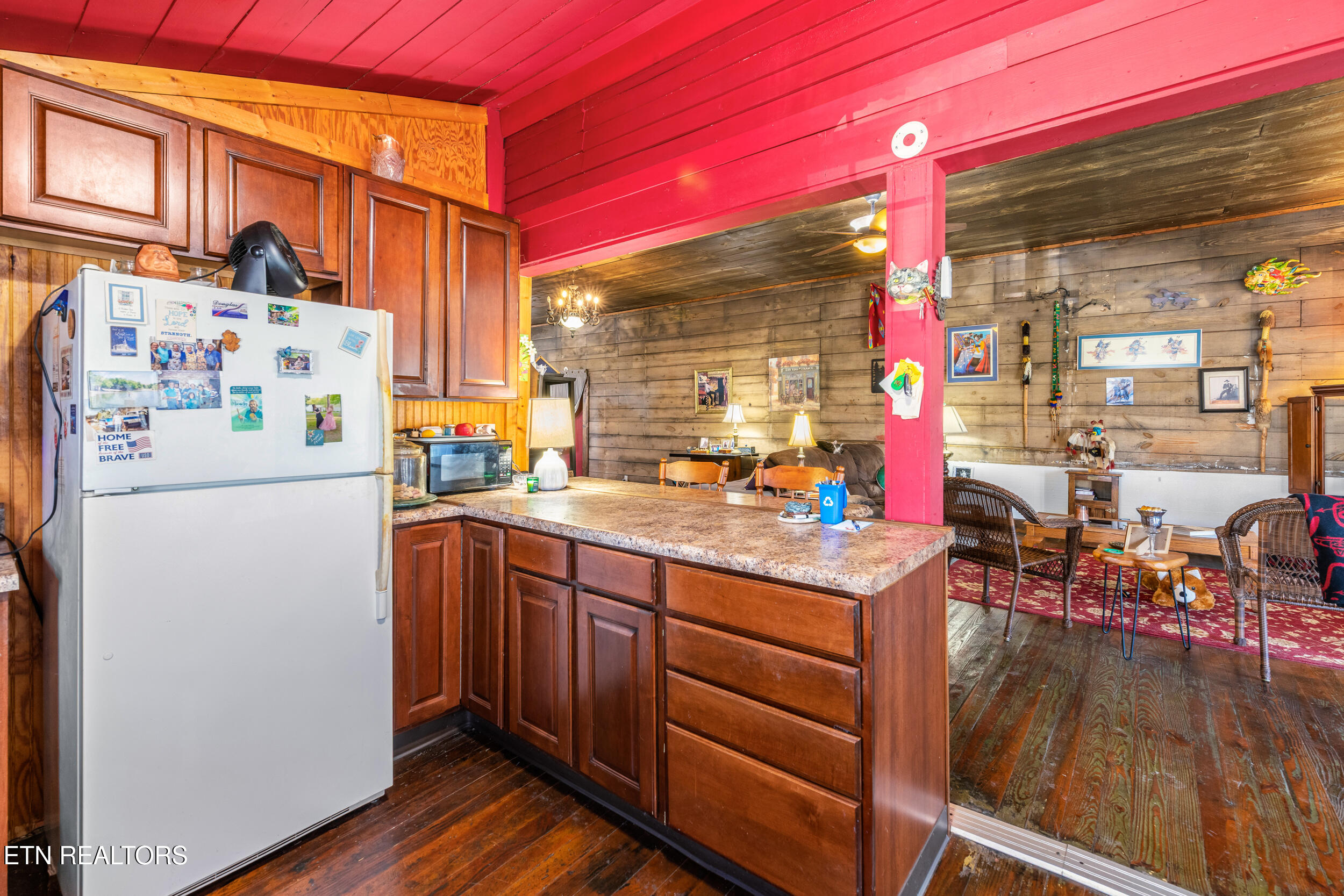 526 Old Middlesboro Highway Lafollette TN 37766