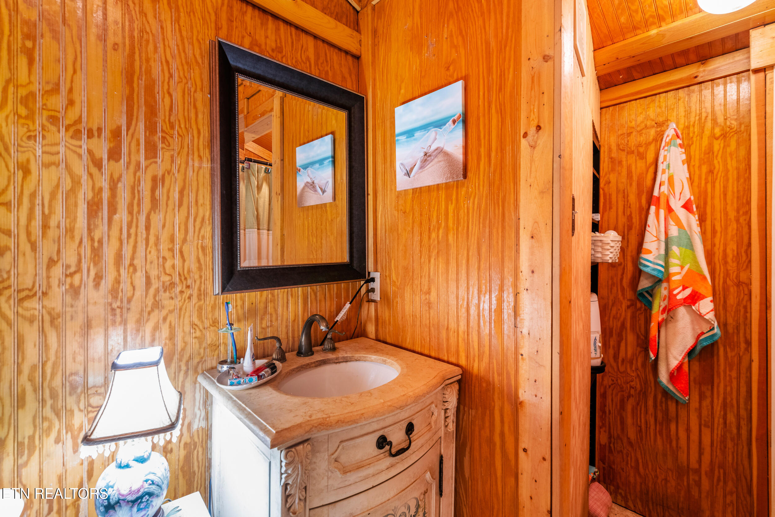 526 Old Middlesboro Highway Lafollette TN 37766