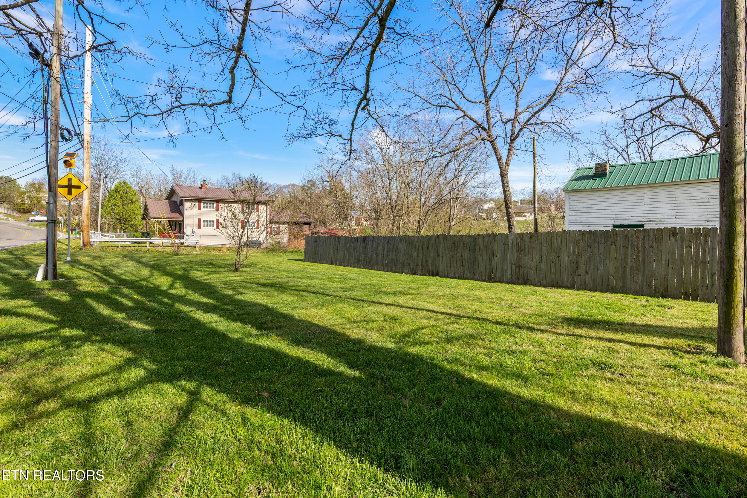 526 Old Middlesboro Highway Lafollette TN 37766