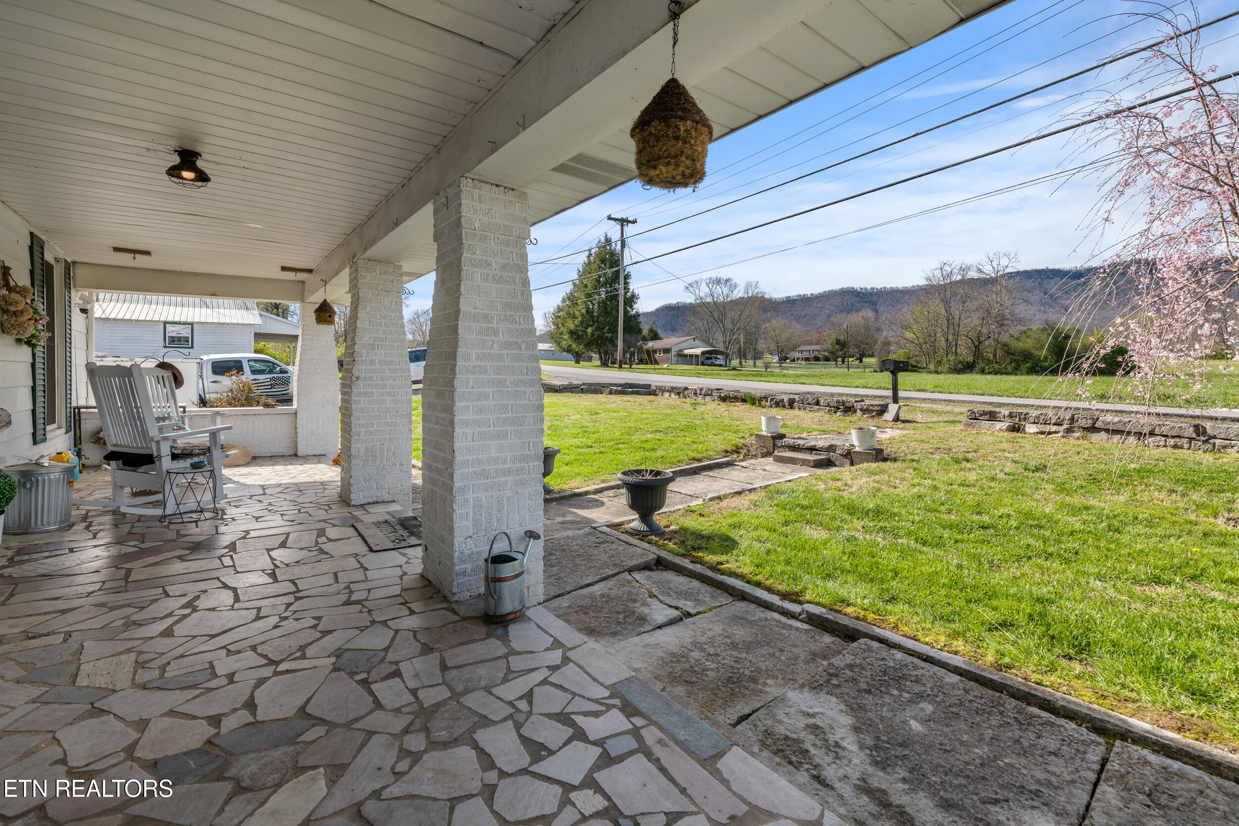 526 Old Middlesboro Highway Lafollette TN 37766