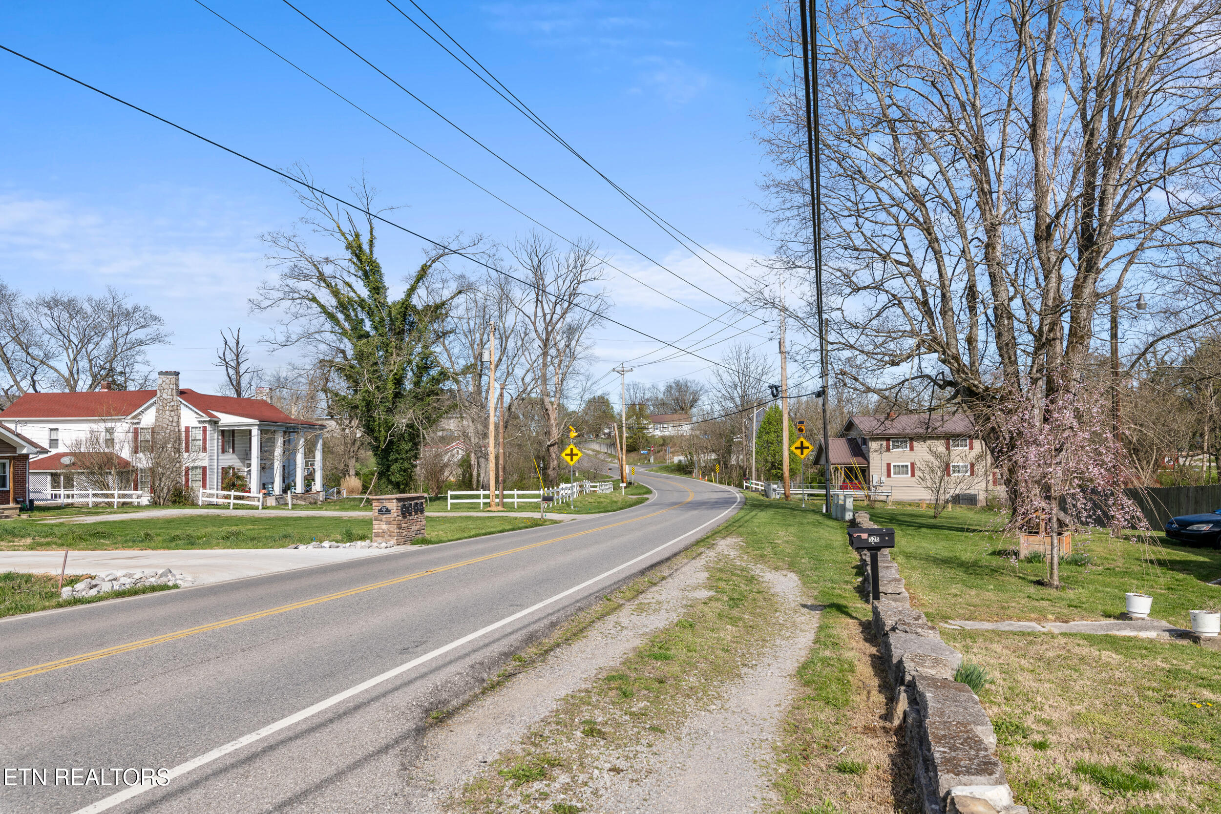 526 Old Middlesboro Highway Lafollette TN 37766