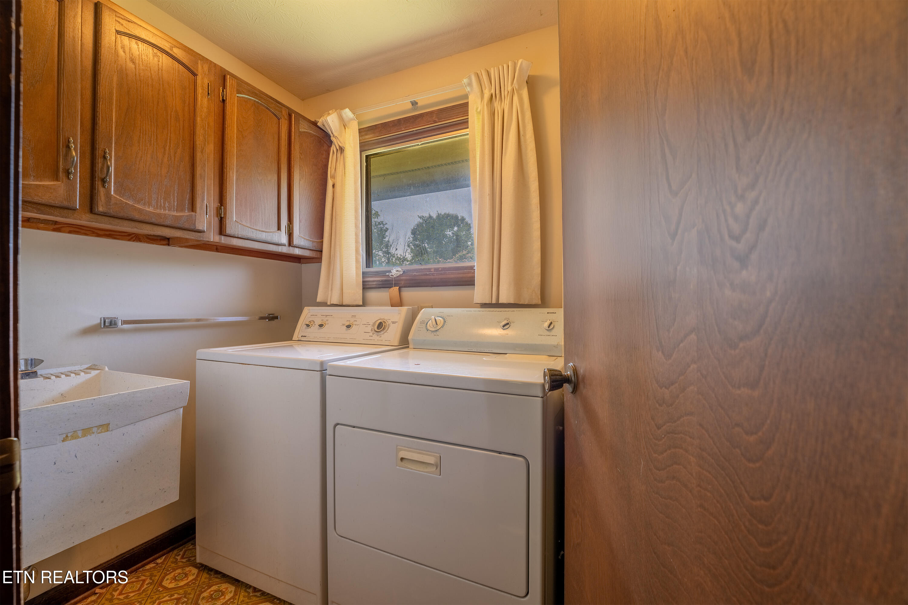 6708 N Ruggles Ferry Pike Knoxville TN 37924