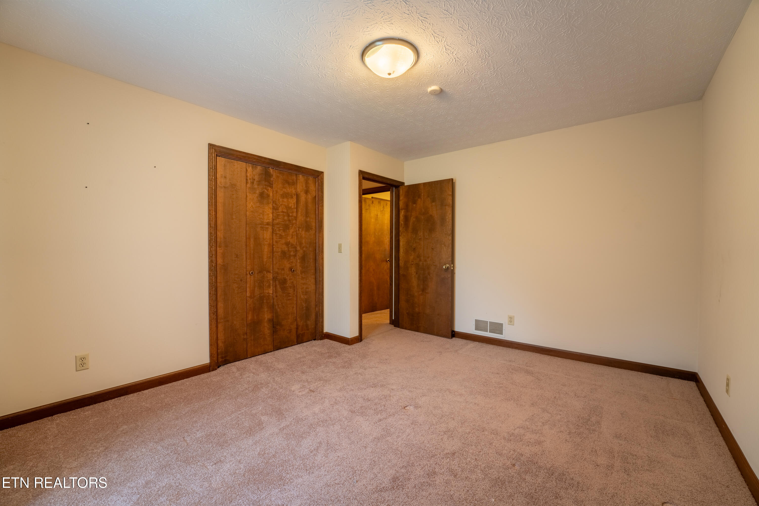 6708 N Ruggles Ferry Pike Knoxville TN 37924