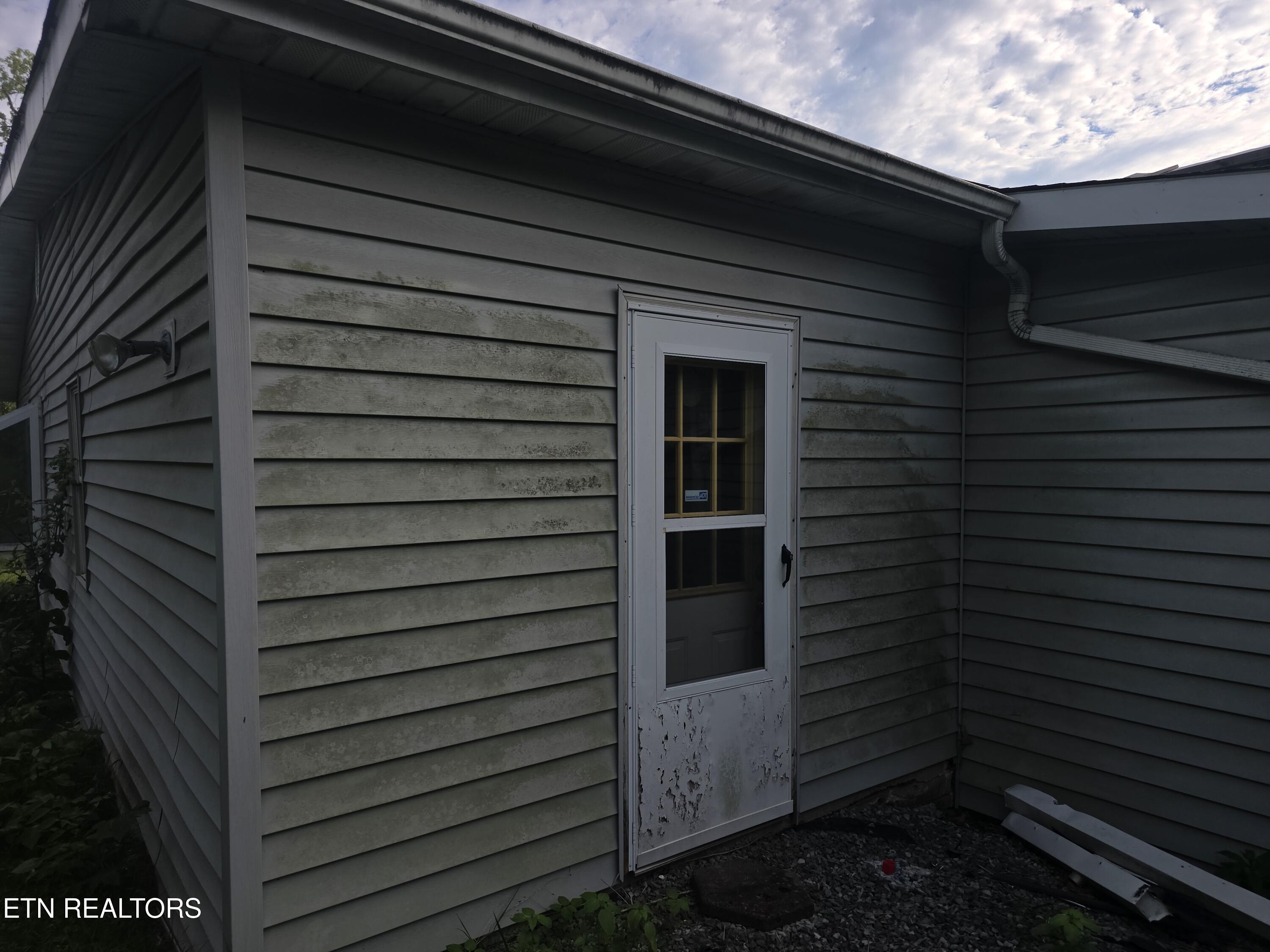 404 Cedar Fork Road Tazewell TN 37879
