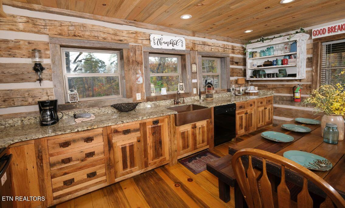 636 Jess Field Road Gatlinburg TN 37738