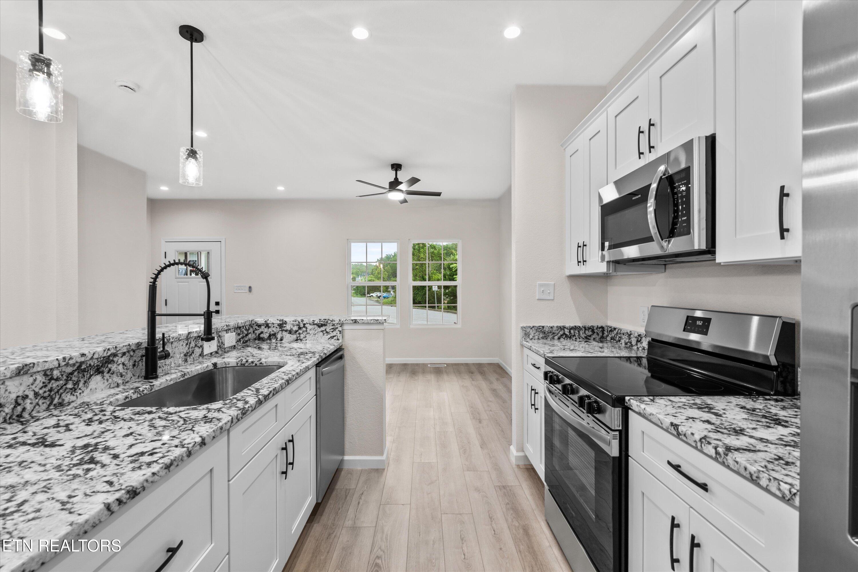 2403 Scenic Mountain Drive Sevierville TN 37876