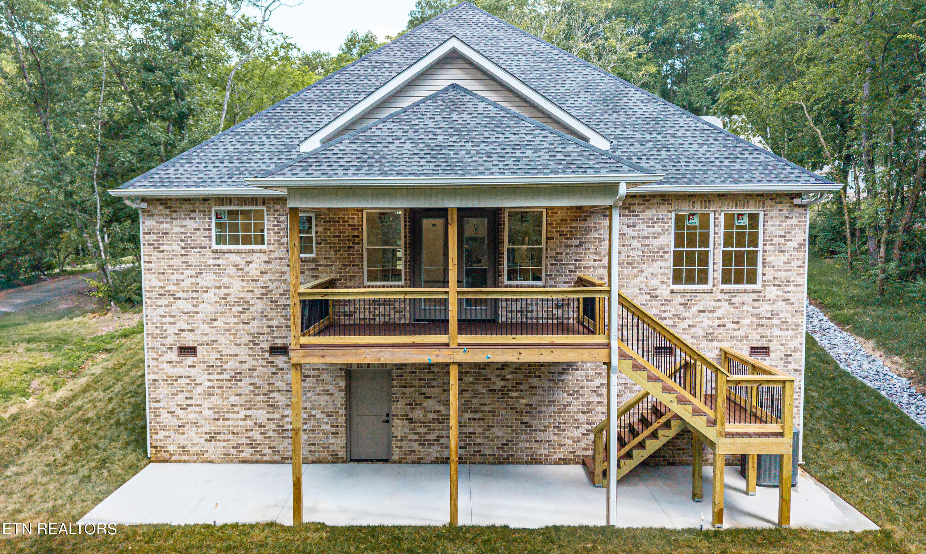 222 Oostanali Way Loudon TN 37774