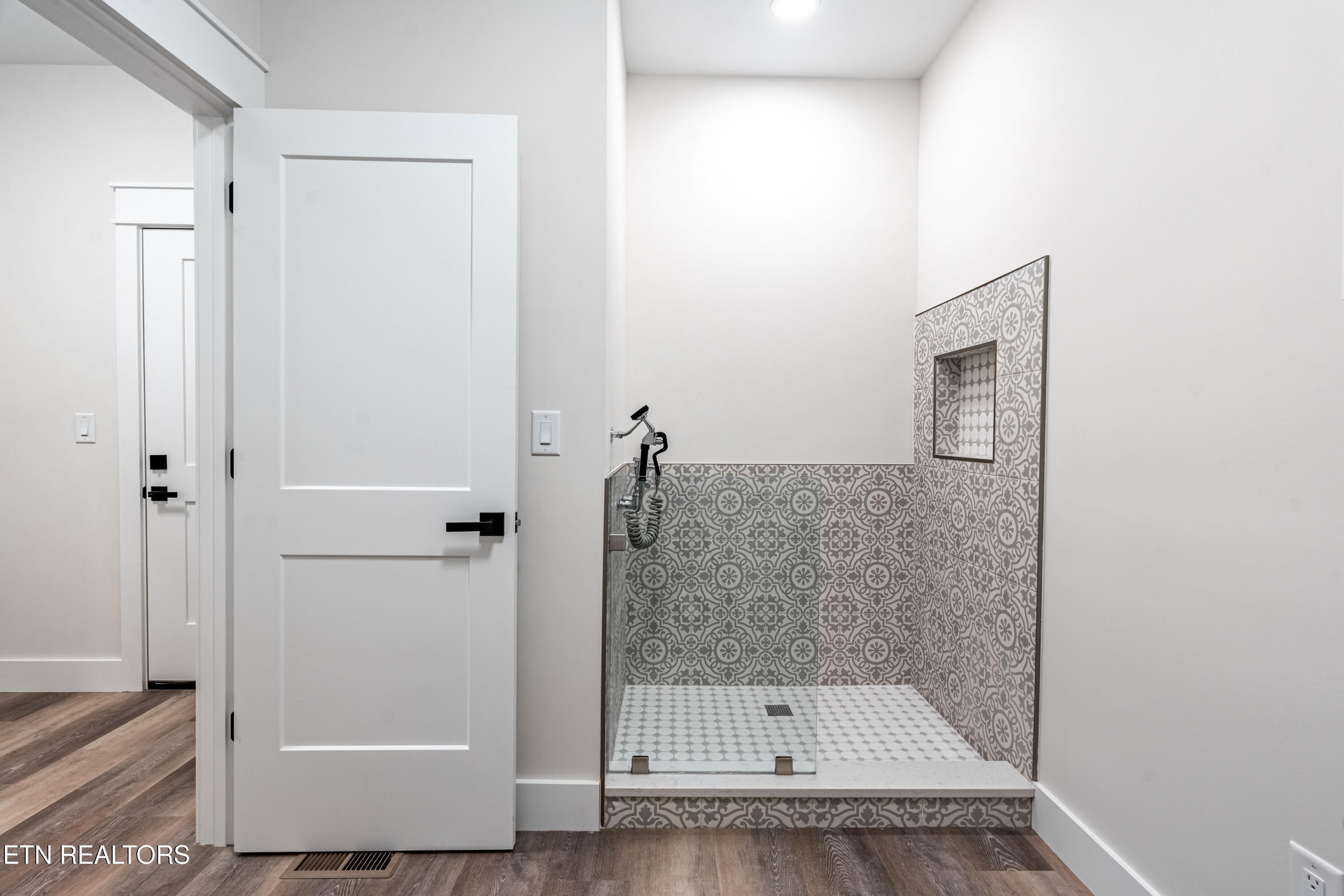 222 Oostanali Way Loudon TN 37774