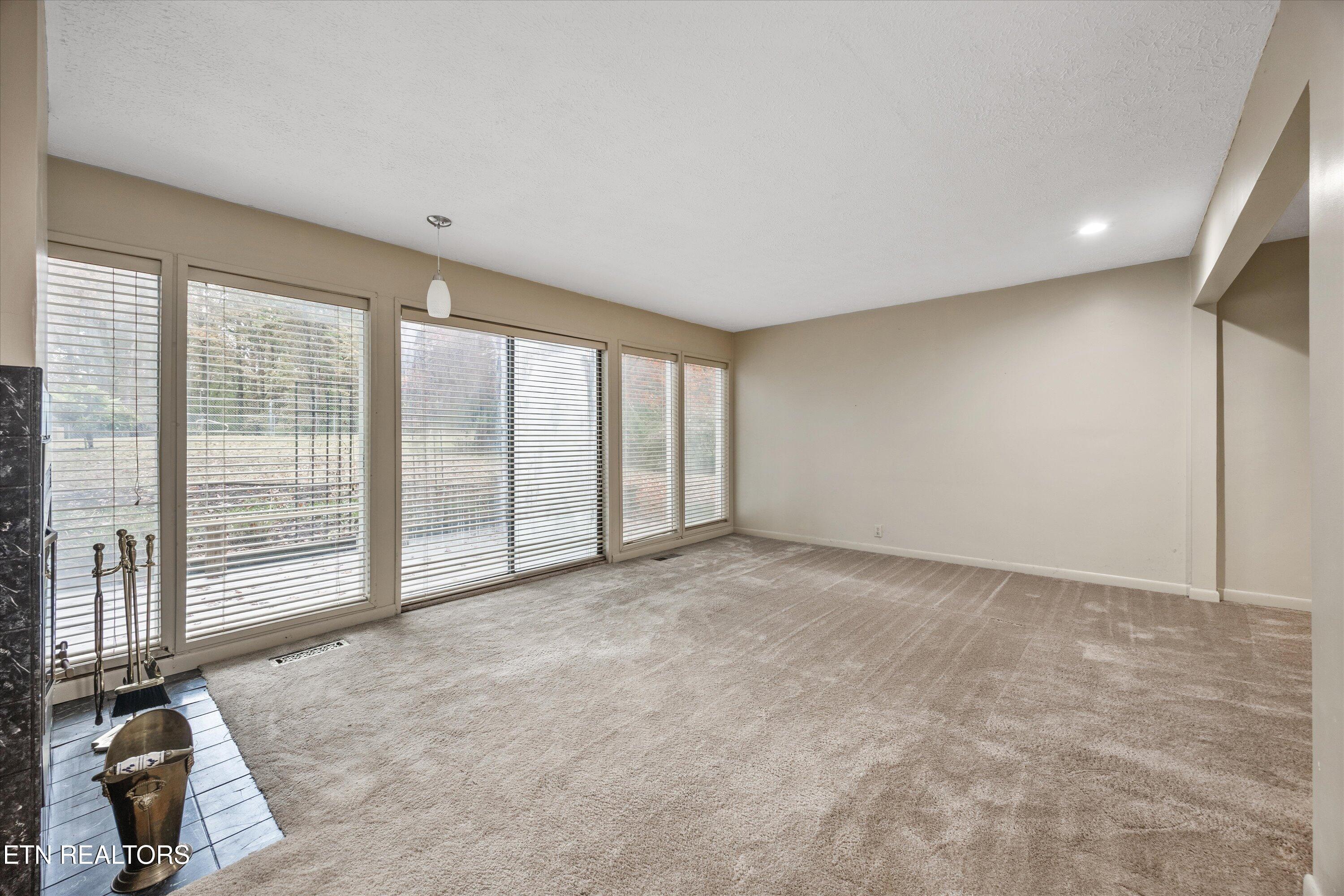 9428 Jim Loy Road Strawberry Plains TN 37871