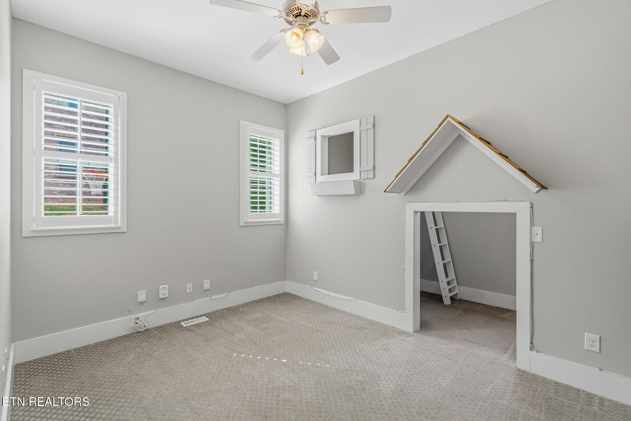 10011 Winter Sun Lane Knoxville TN 37922