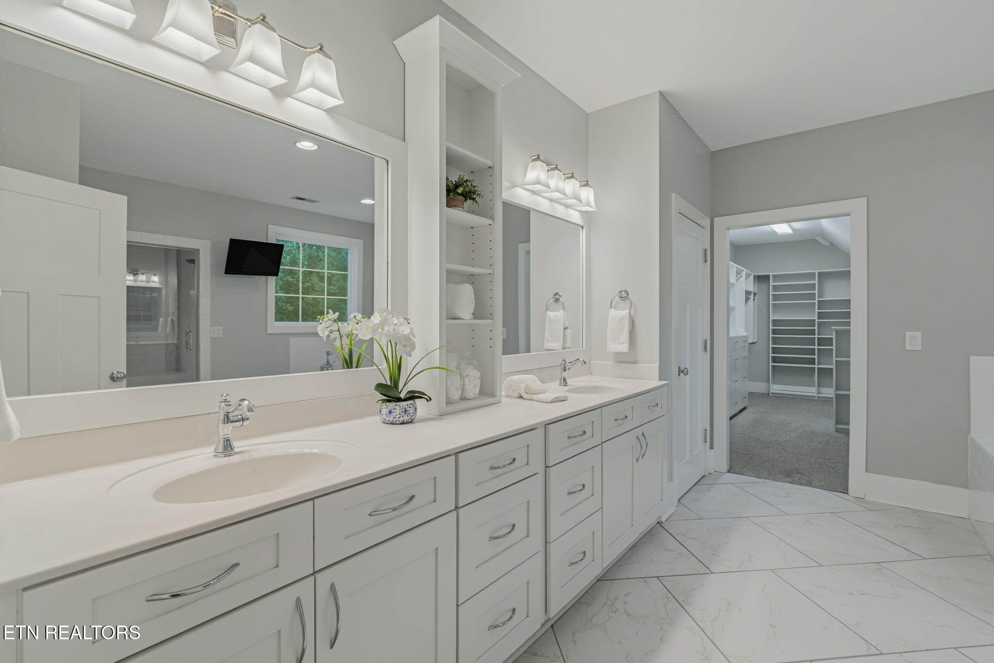10011 Winter Sun Lane Knoxville TN 37922