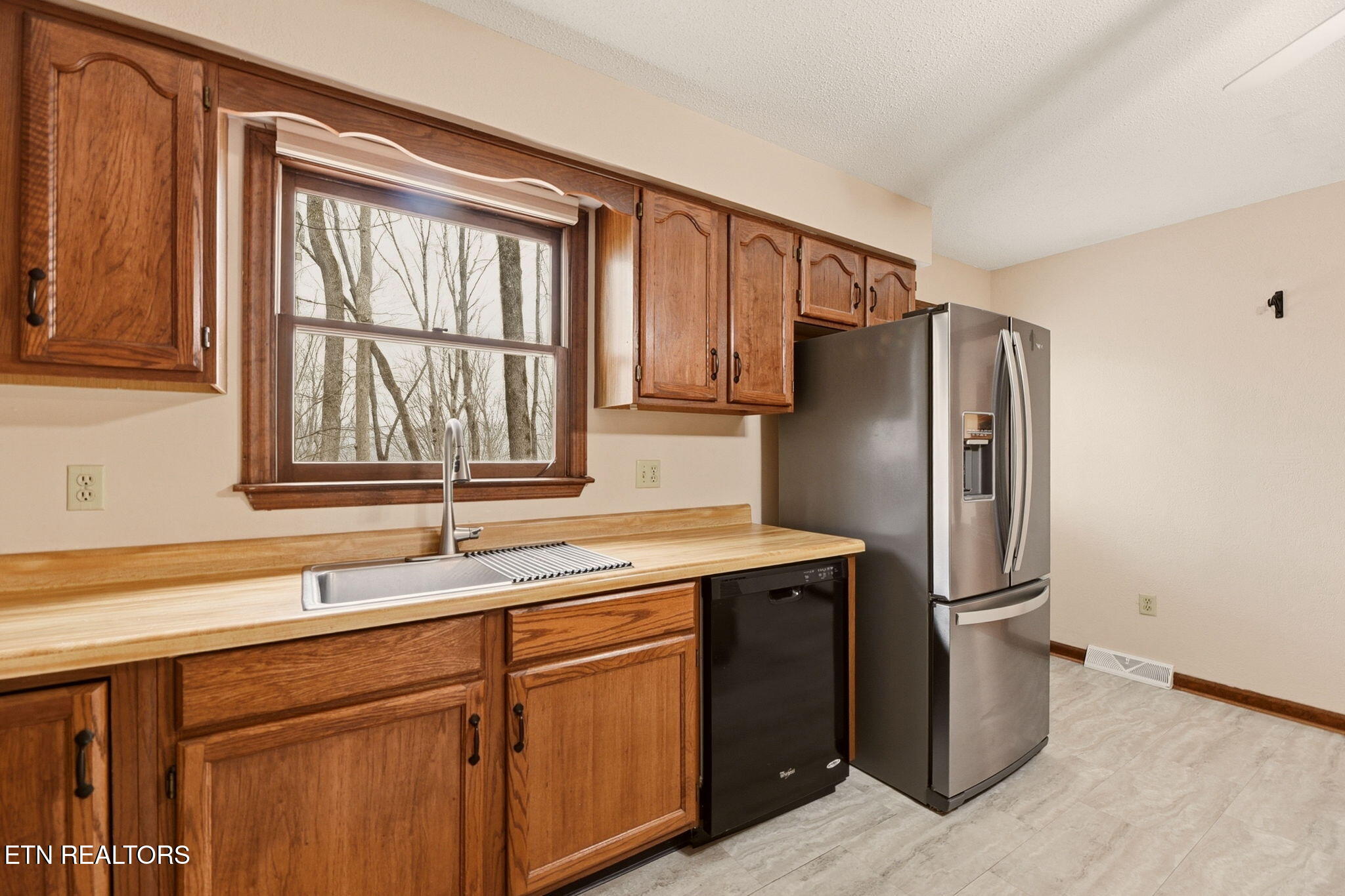 207 Strader Road Powell TN 37849