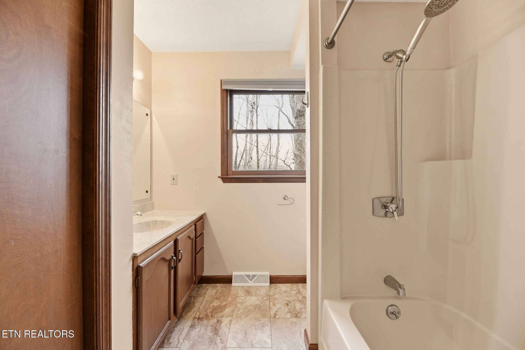 207 Strader Road Powell TN 37849