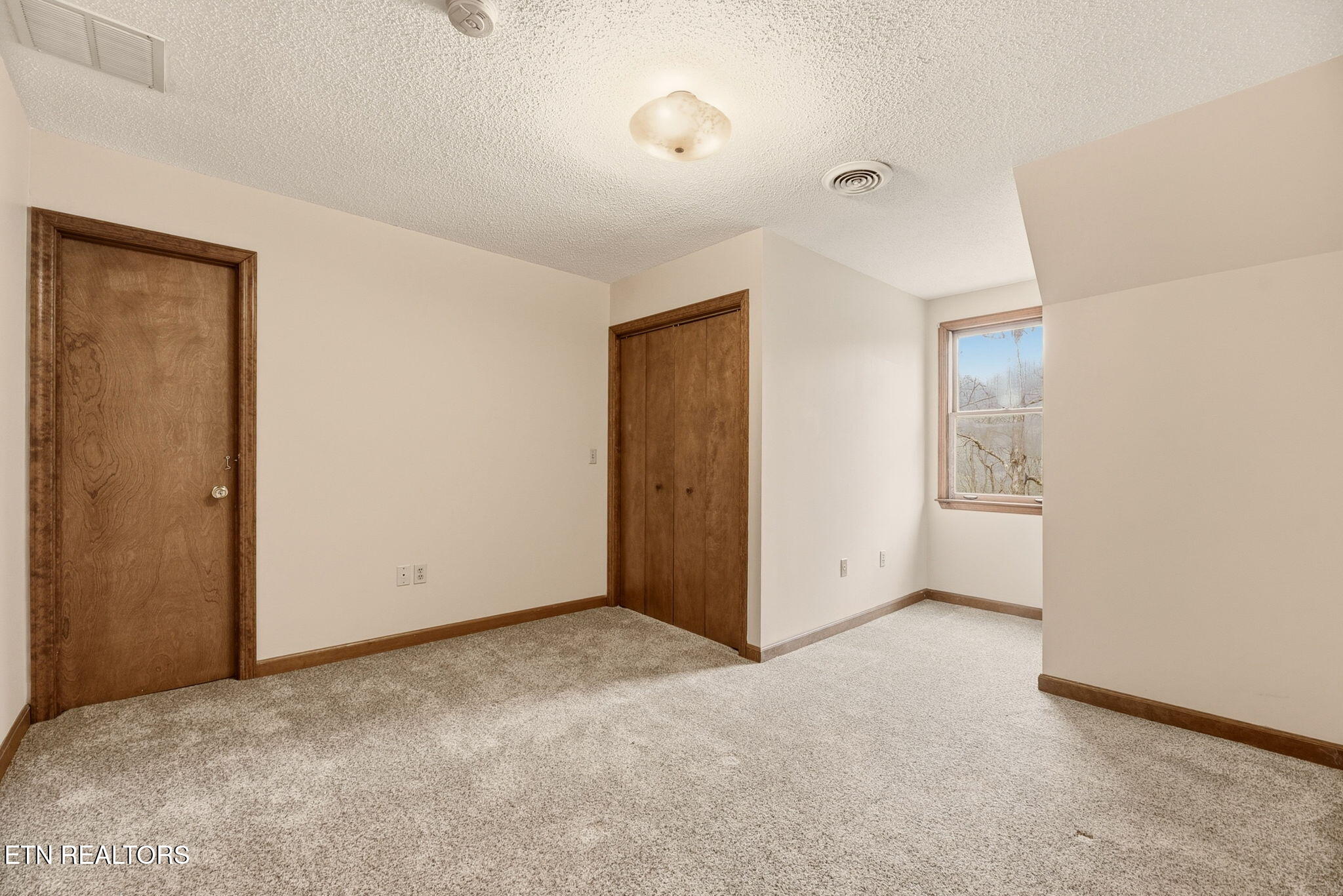 207 Strader Road Powell TN 37849
