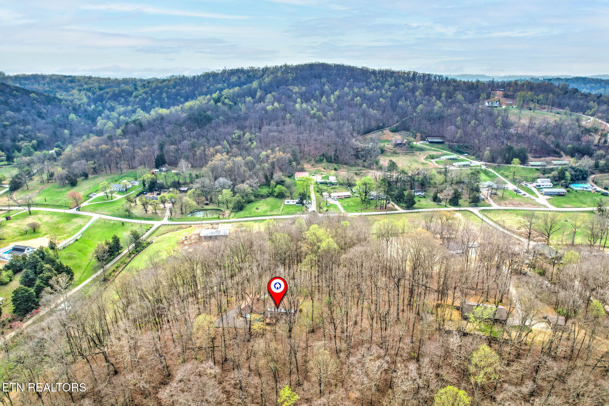 207 Strader Road Powell TN 37849