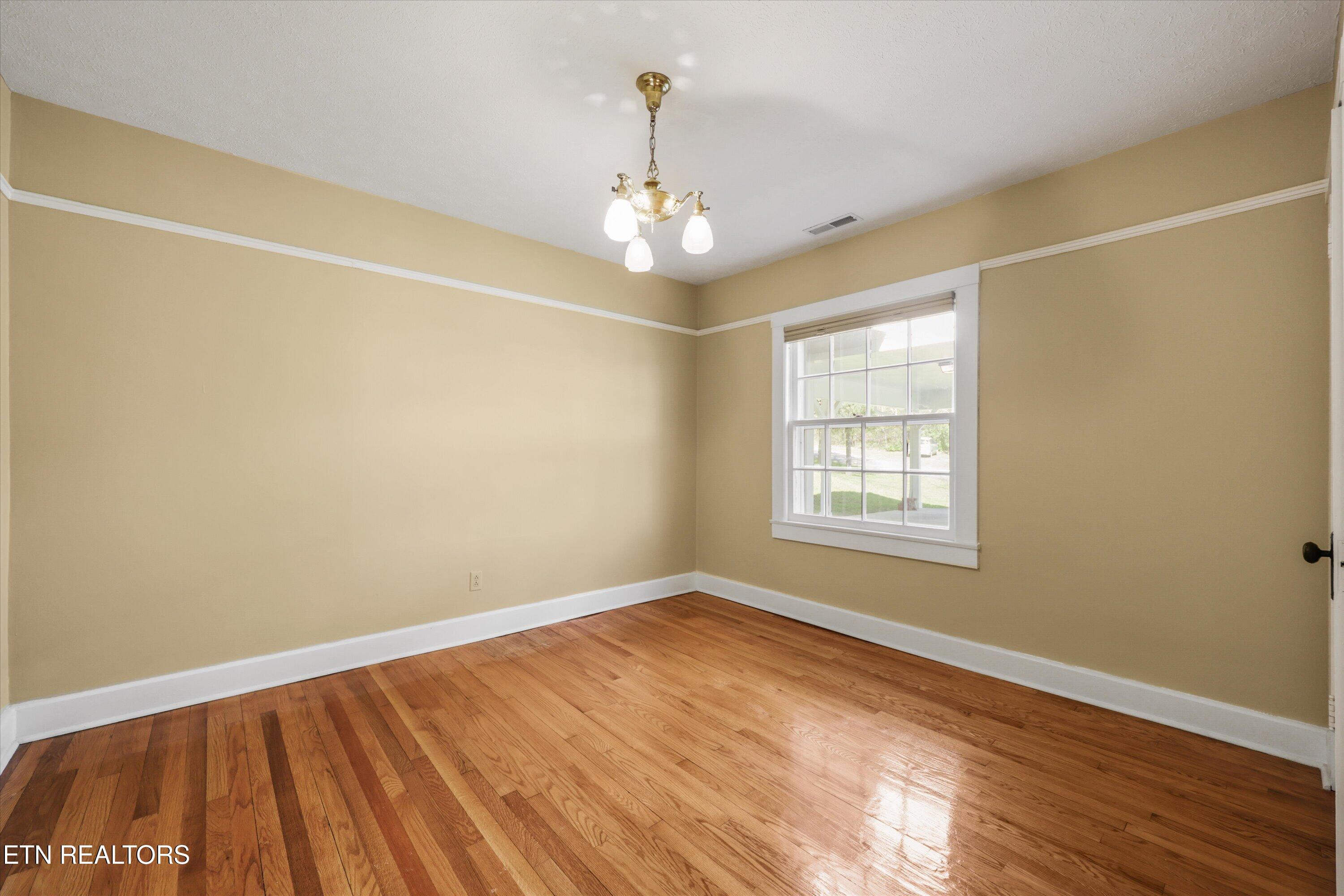 1017 Old Knoxville Highway Sevierville TN 37862